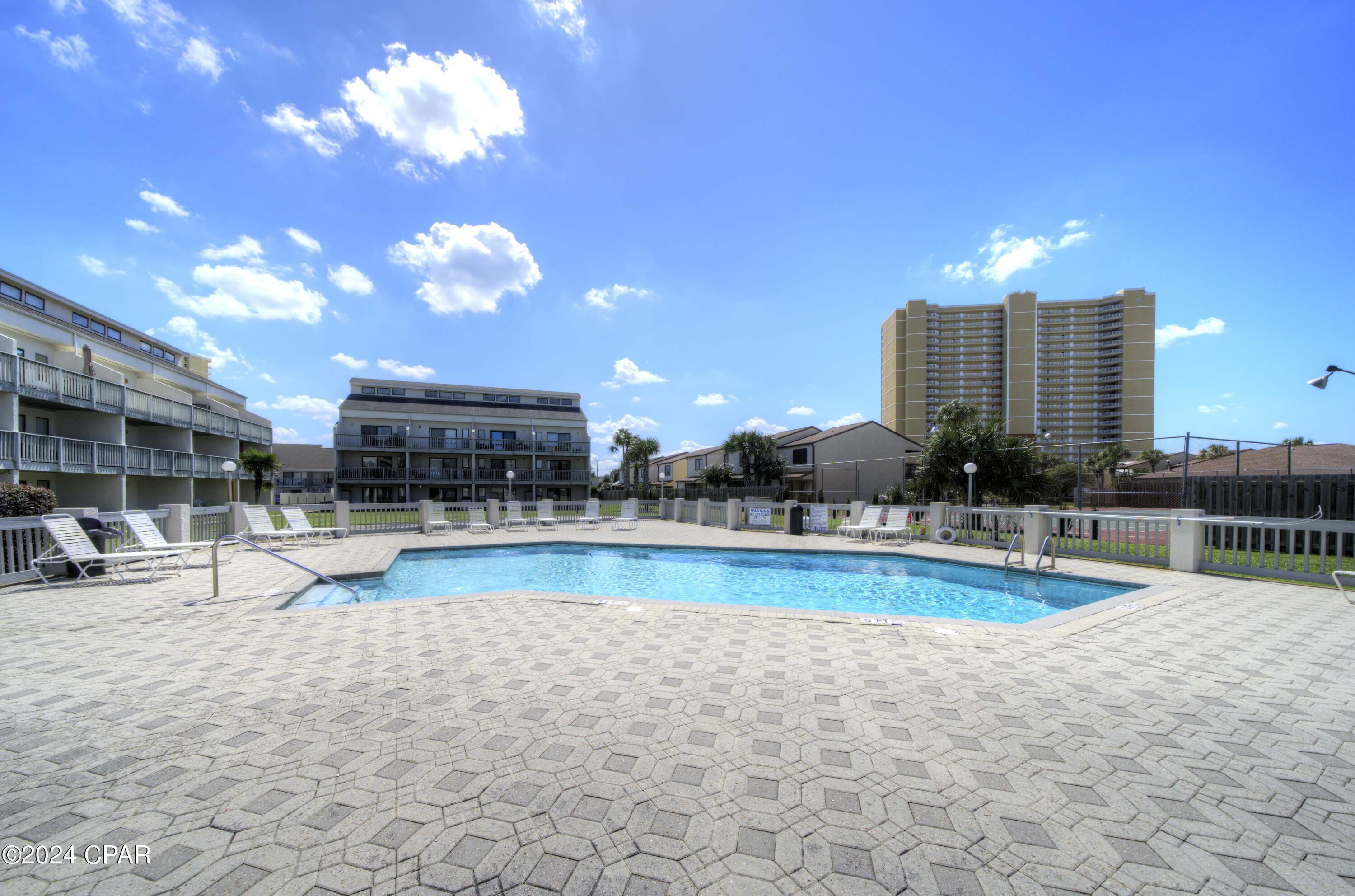 Image 34 For 17614 Front Beach Road 17e