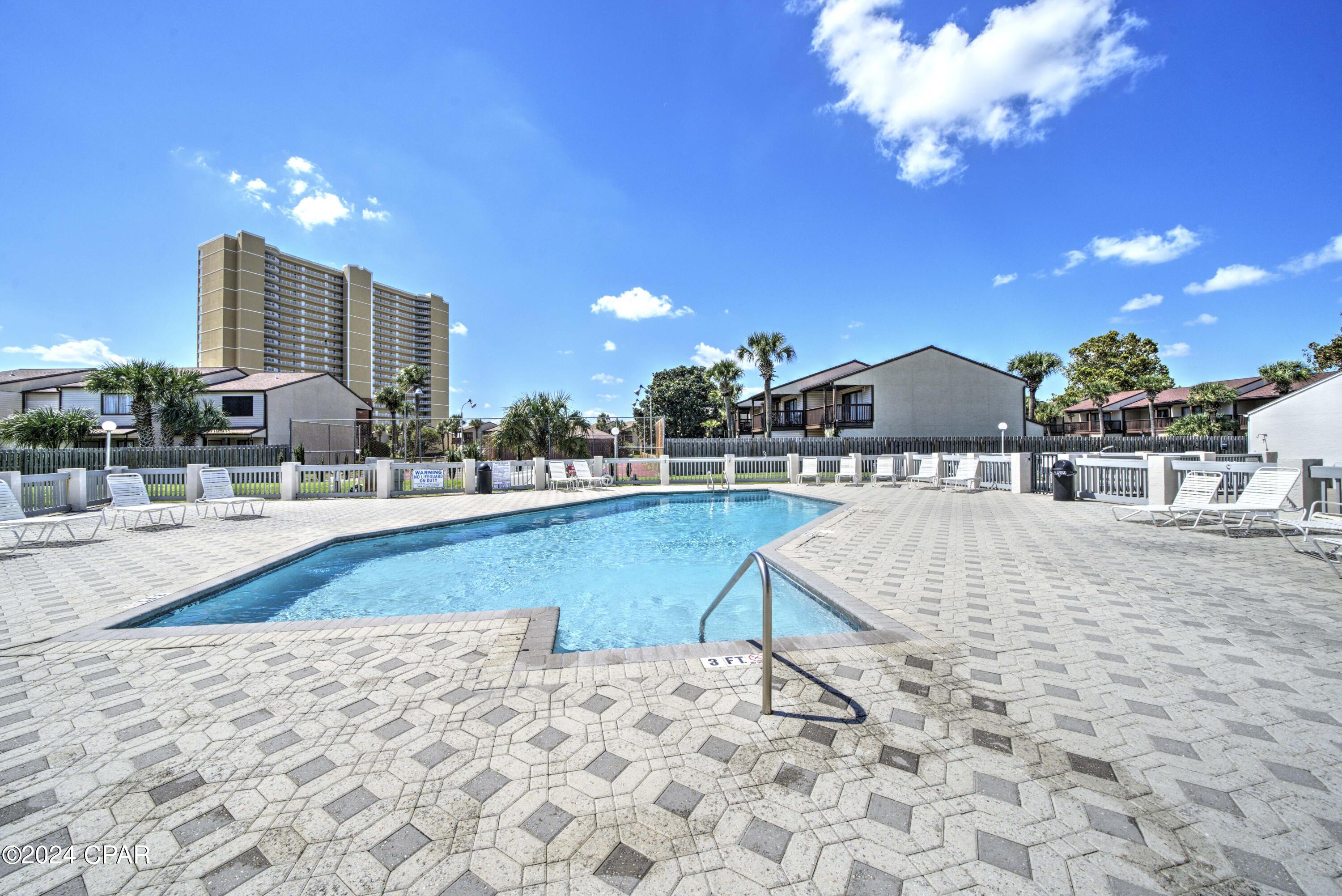 Image 35 For 17614 Front Beach Road 17e