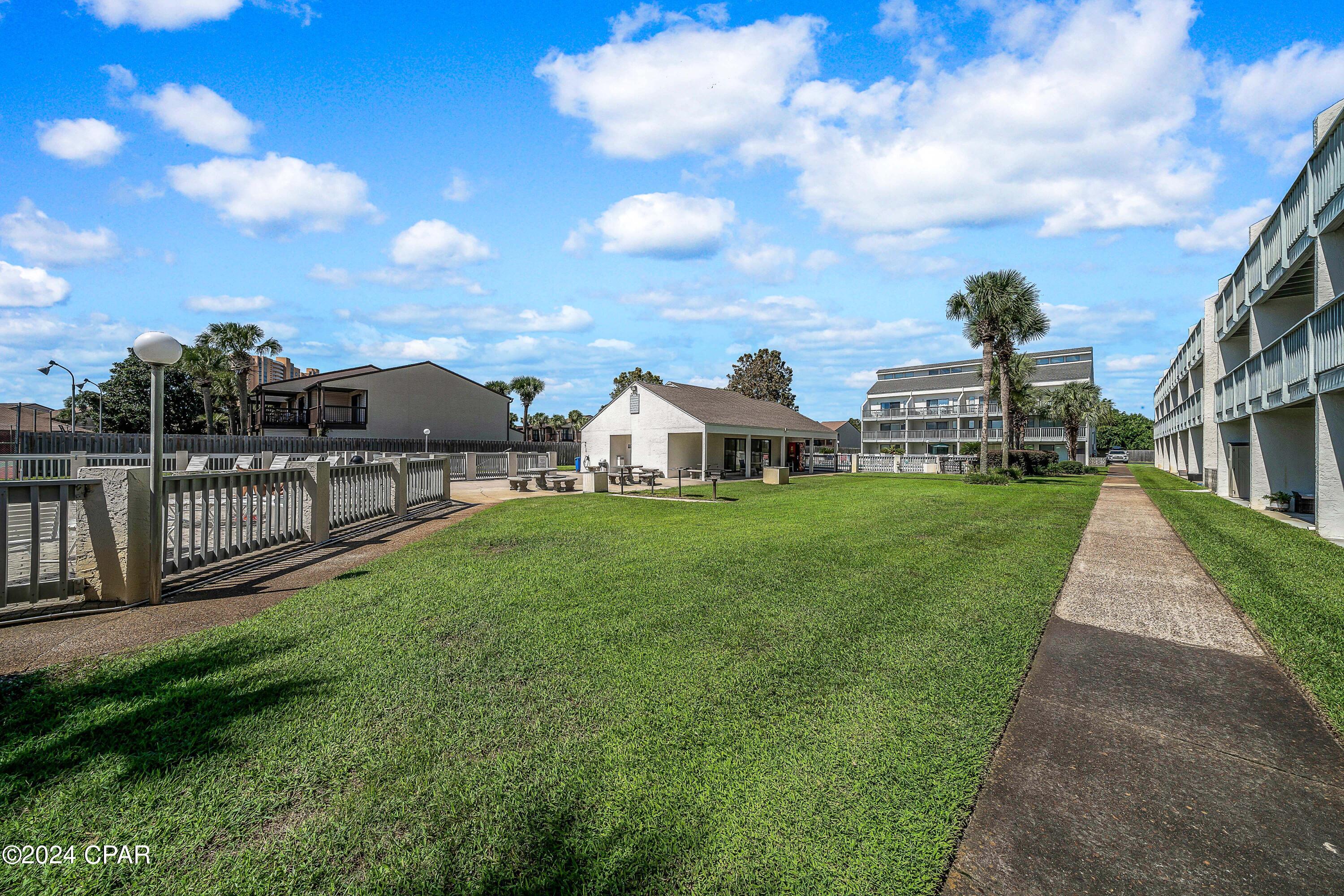 Image 36 For 17614 Front Beach Road 17e