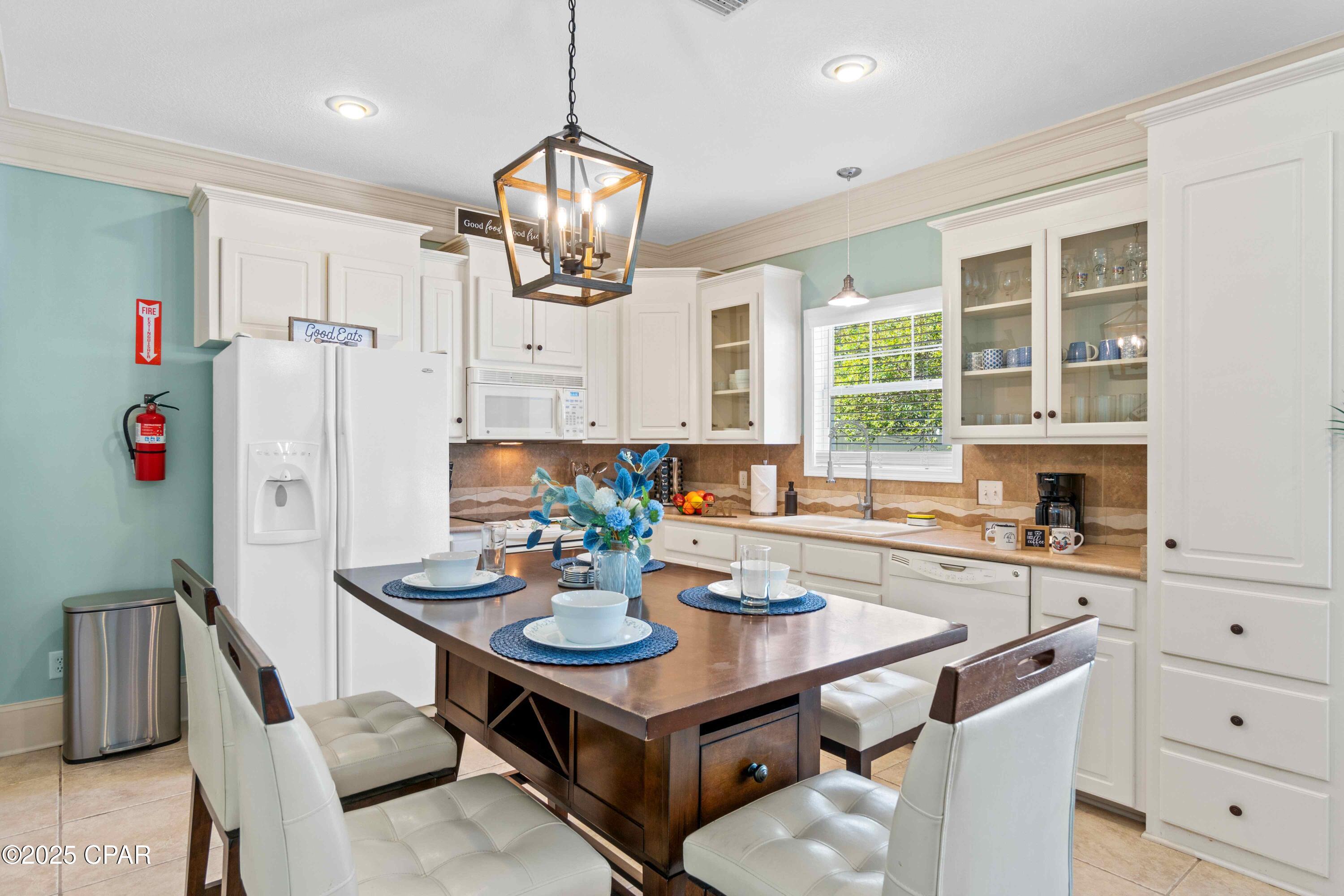 Image 7 For 9004 Polly Avenue