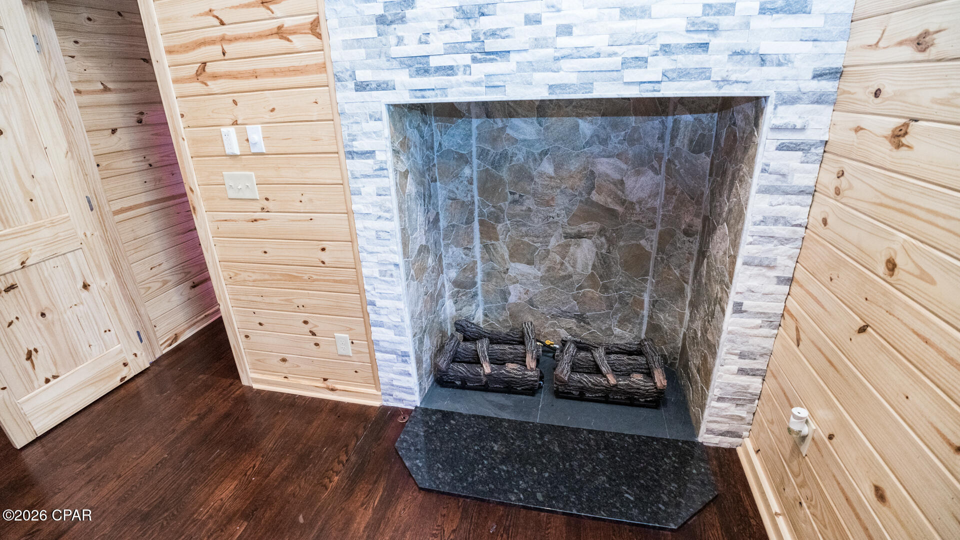 Image 25 For 854 Magnolia Avenue