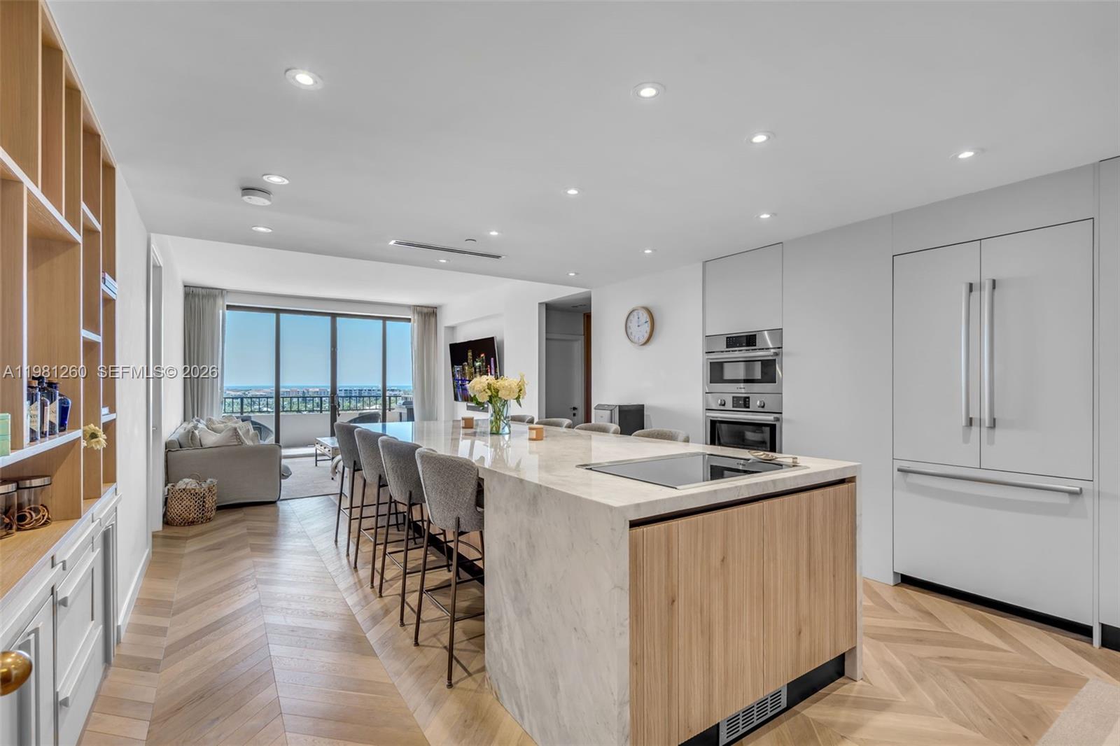 The Emeraldbay @ Key Colo