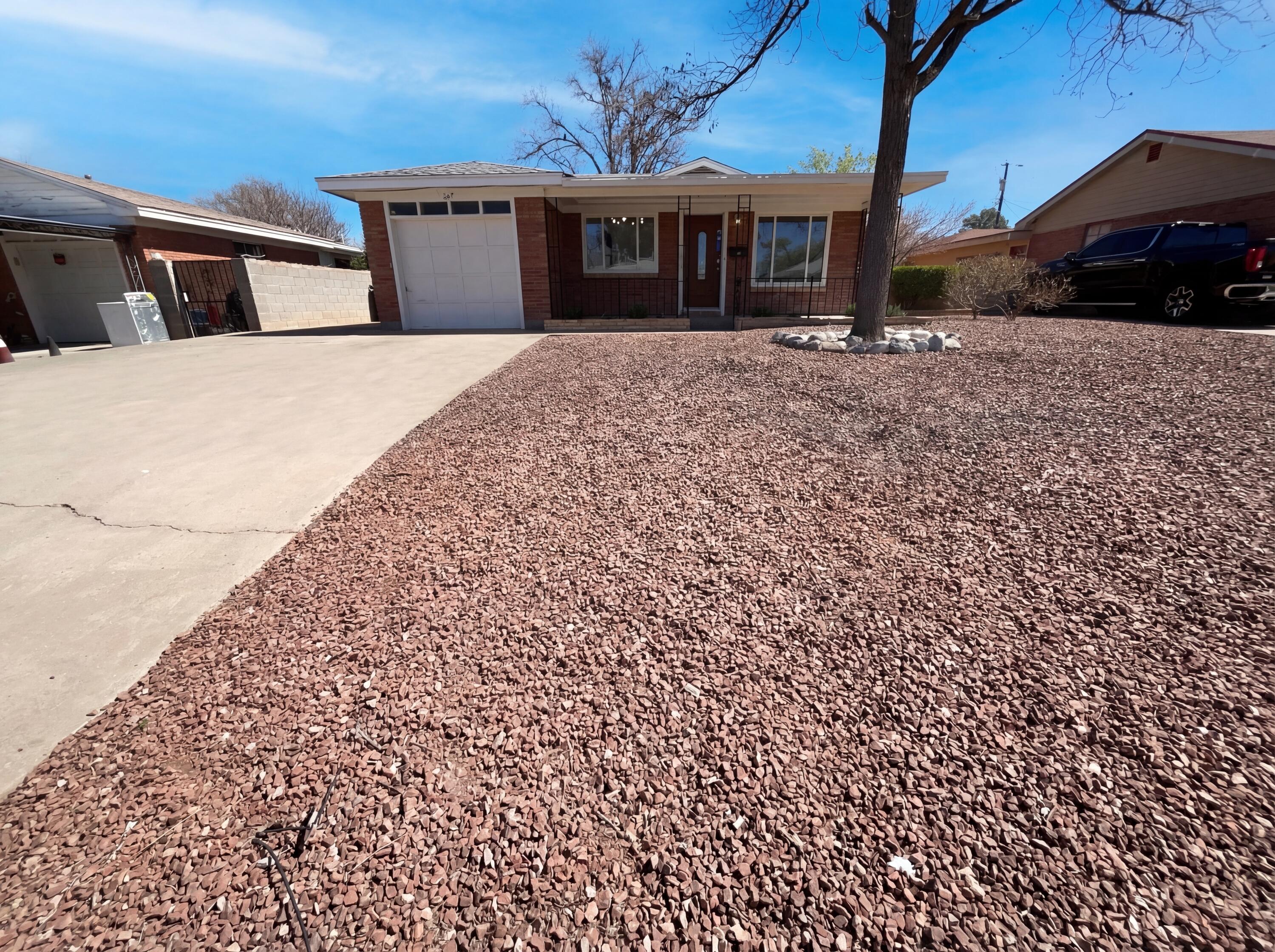 1st image of 628 Florida St Se, Albuquerque, NM 87108 | MLS# 1099803