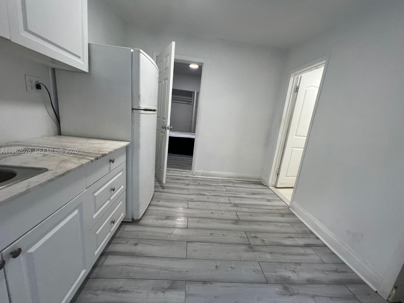 ATTENTION INVESTORS AND FLIPPERS!!! Great house located in NORTH MIAMI BEACH Multi Family area to renovate. ARV = $550,000.- Functioning as a complex of 5 units, one bed / one bath each one. 5 full Bathrooms! and 5 kitchens!! You can turn it into a Multifamily or have your dream single house. DON'T MISS THIS GREAT OPPORTUNITY TO GET A PROPERTY AT a great price