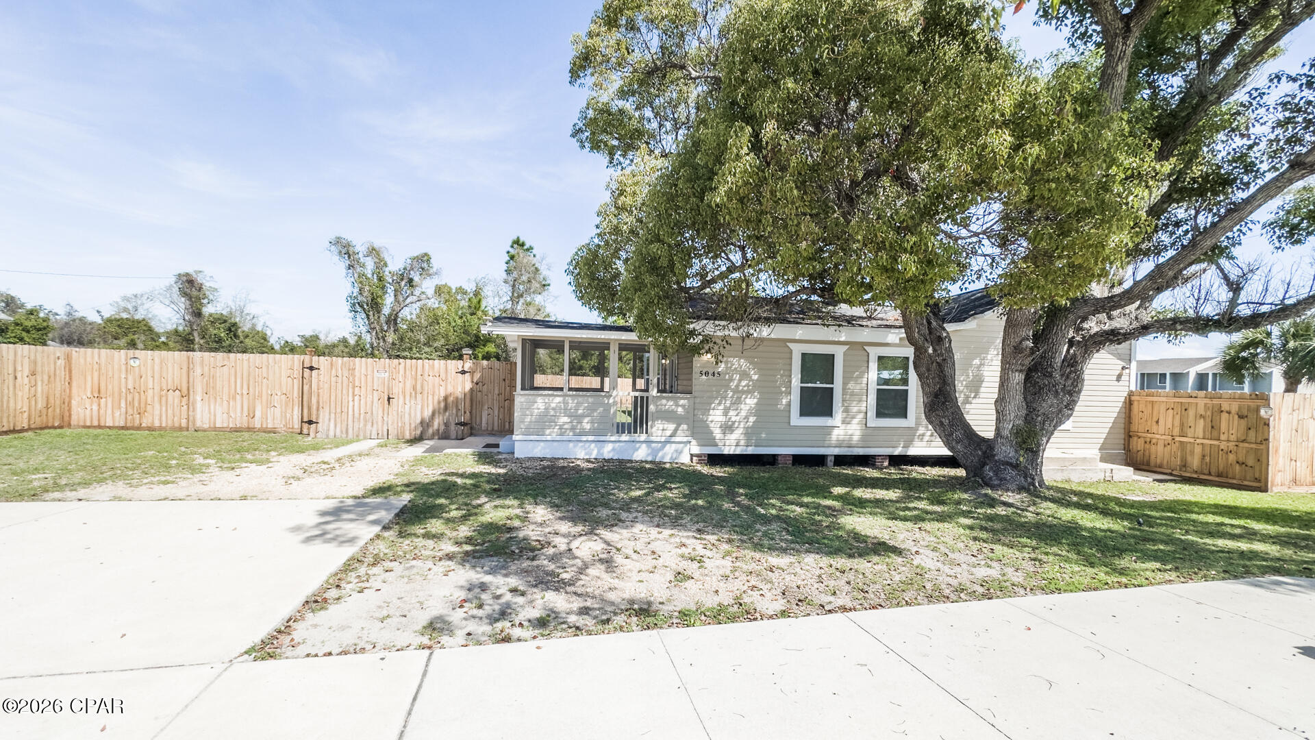 Listing photo id 39 for 5045 Highway 98