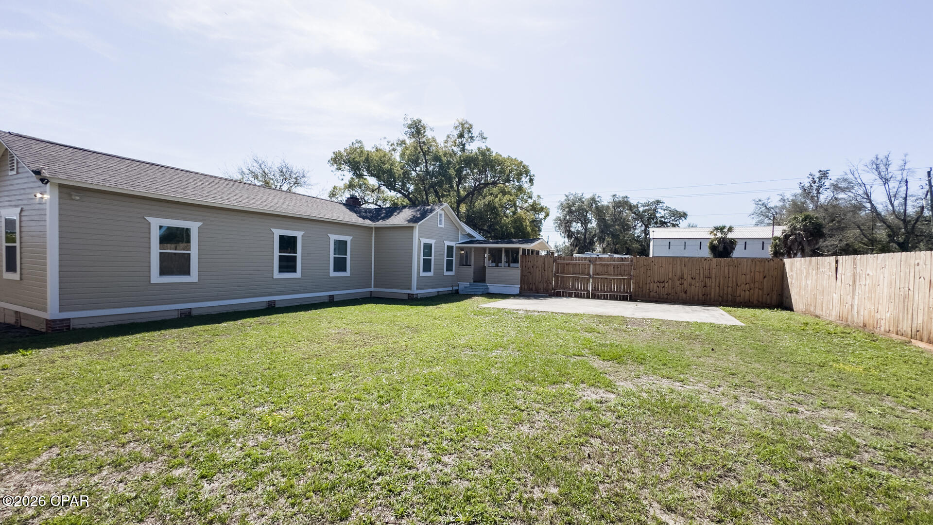Listing photo id 45 for 5045 Highway 98