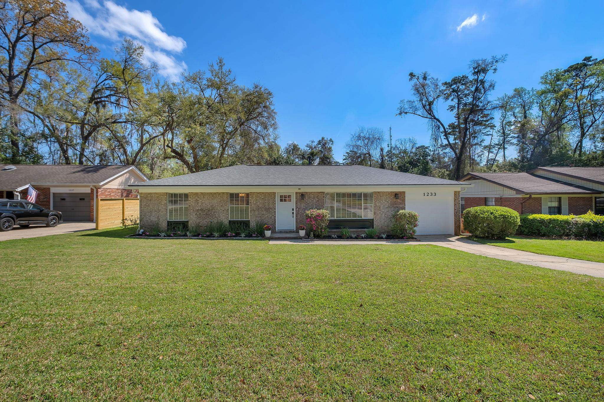 1233  WINIFRED Drive , Tallahassee, FL, 