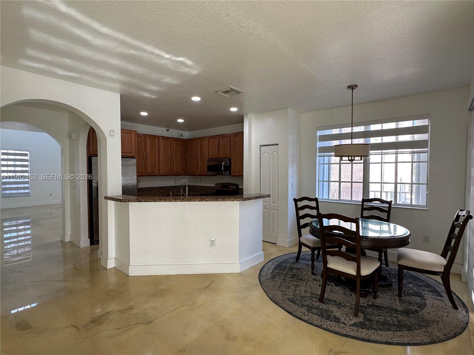 Property photo # 6