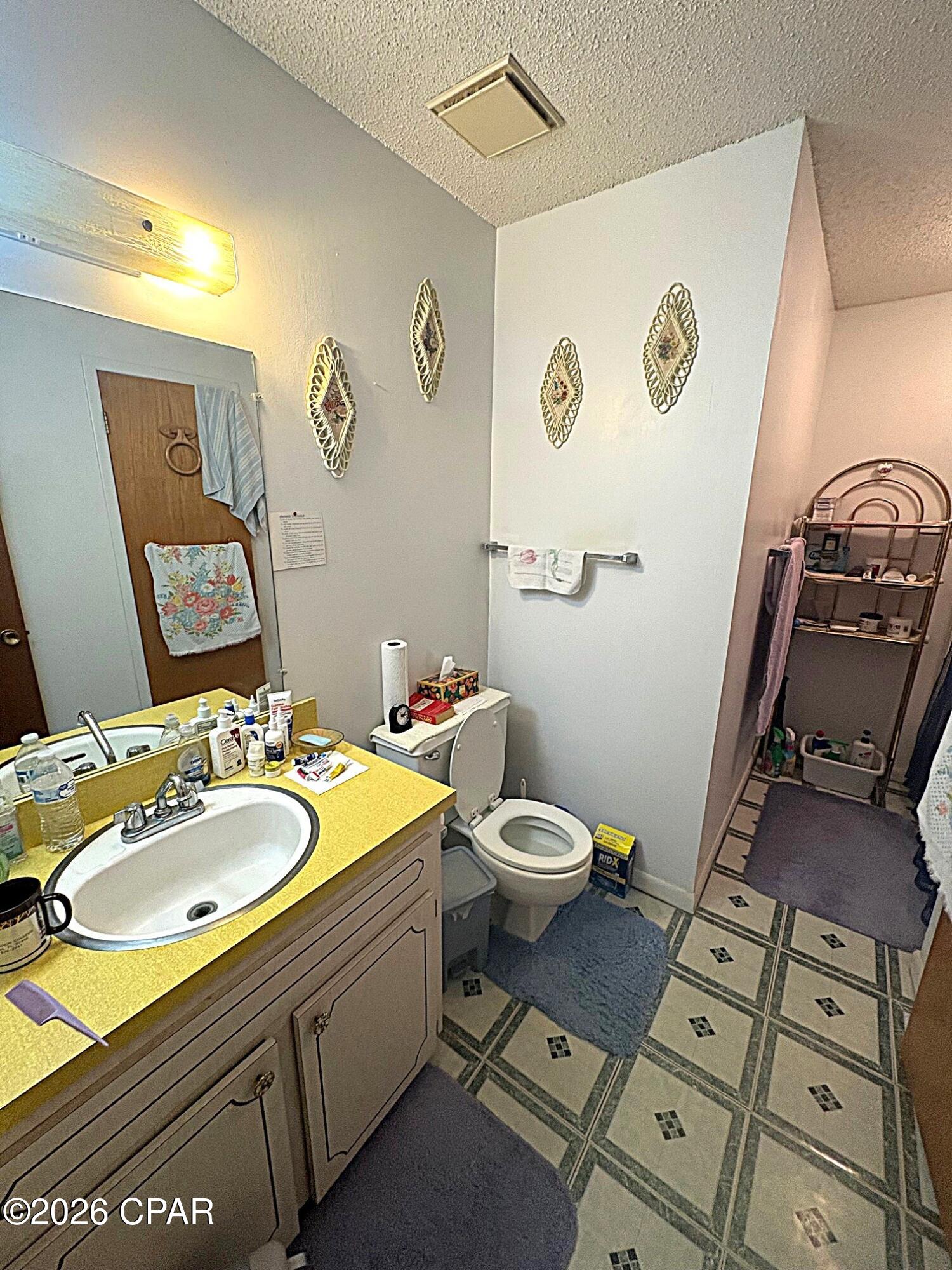 Image 18 For 4642 River Drive