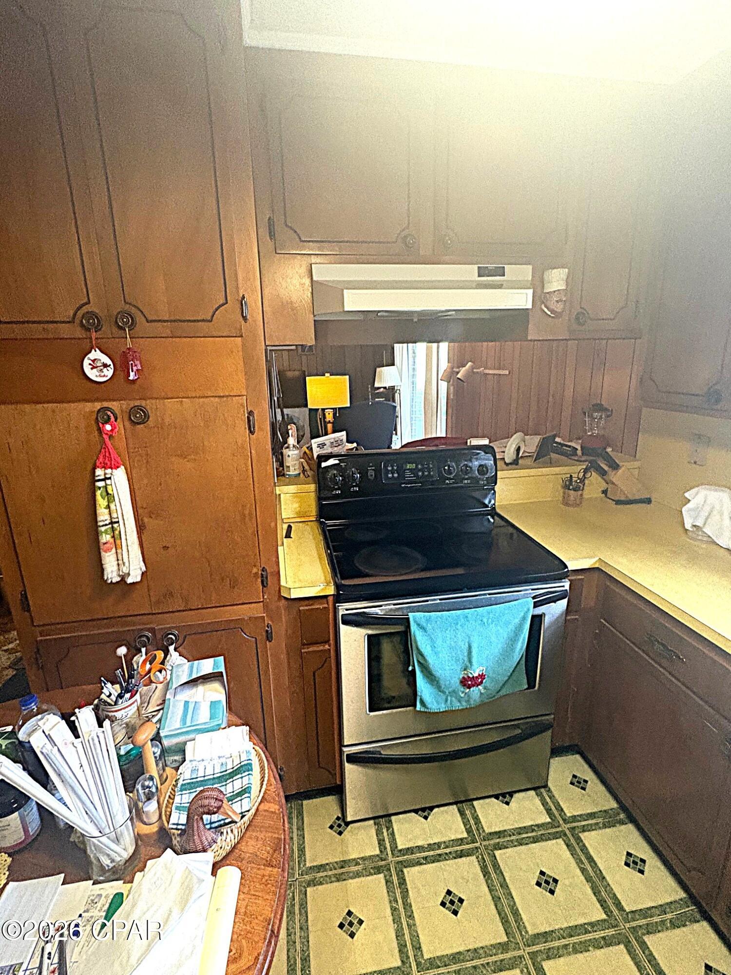 Image 6 For 4642 River Drive