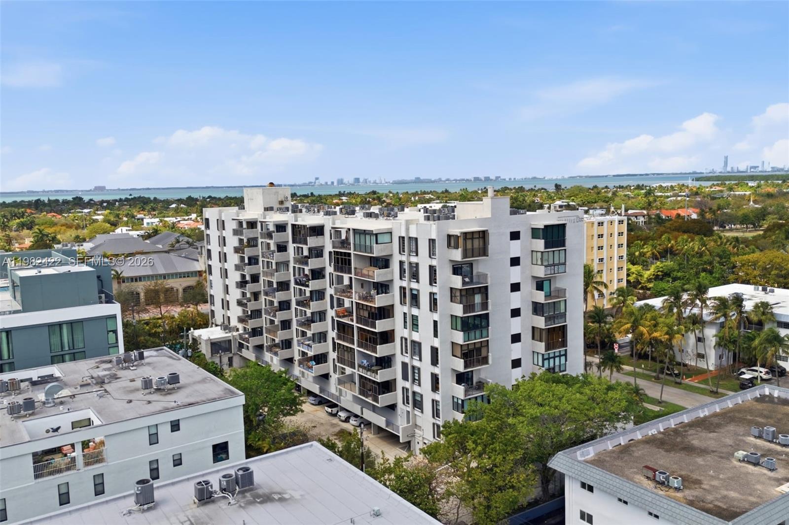 Key Bisc Ambassador Condo