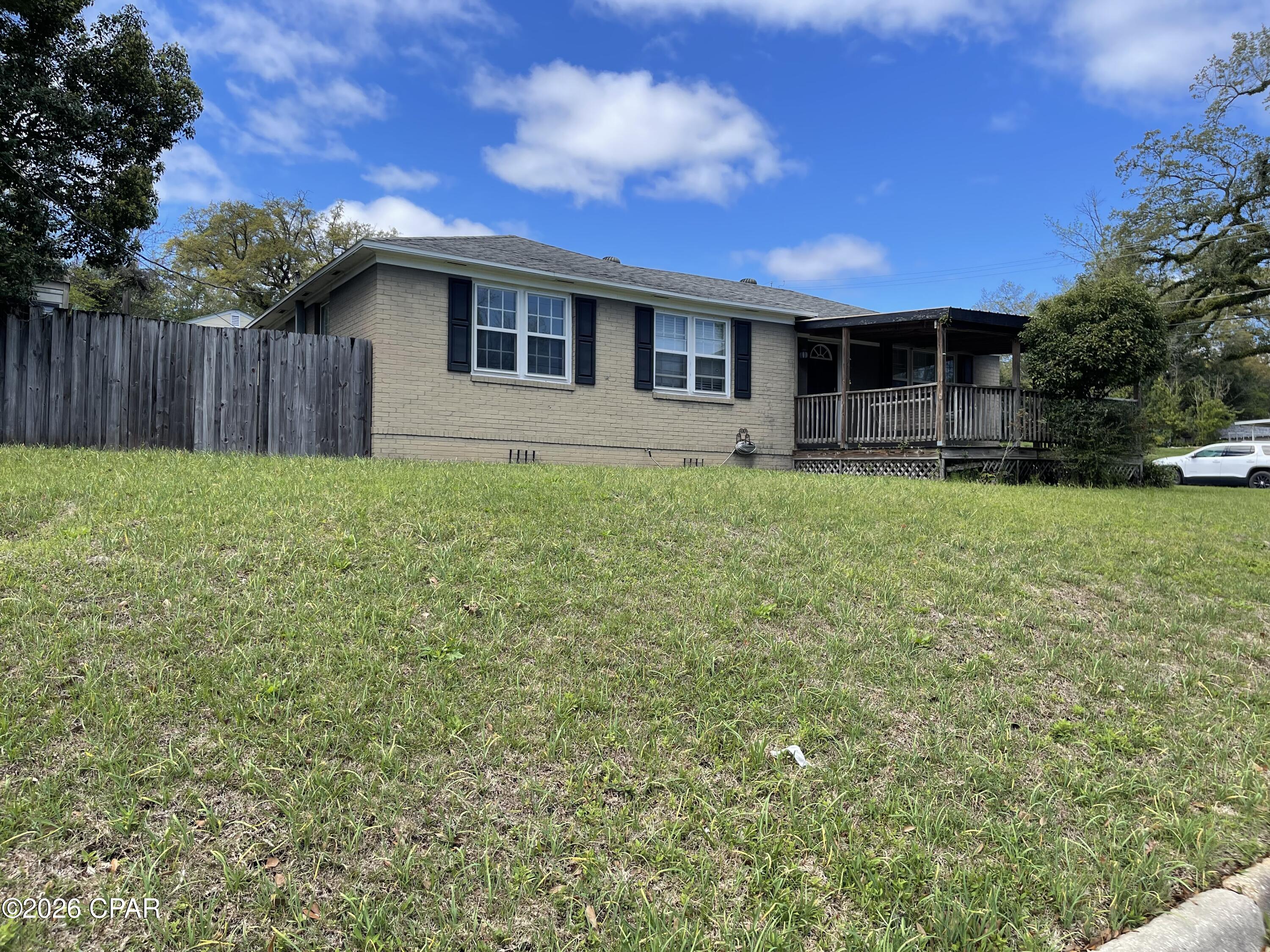 Image 1 For 2977 Caledonia Street