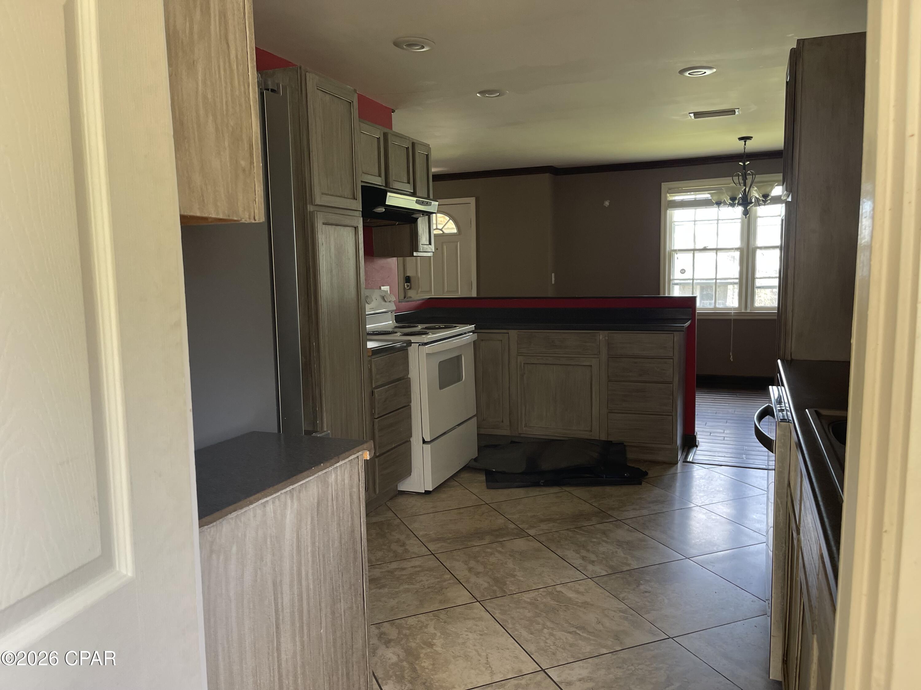 Image 12 For 2977 Caledonia Street