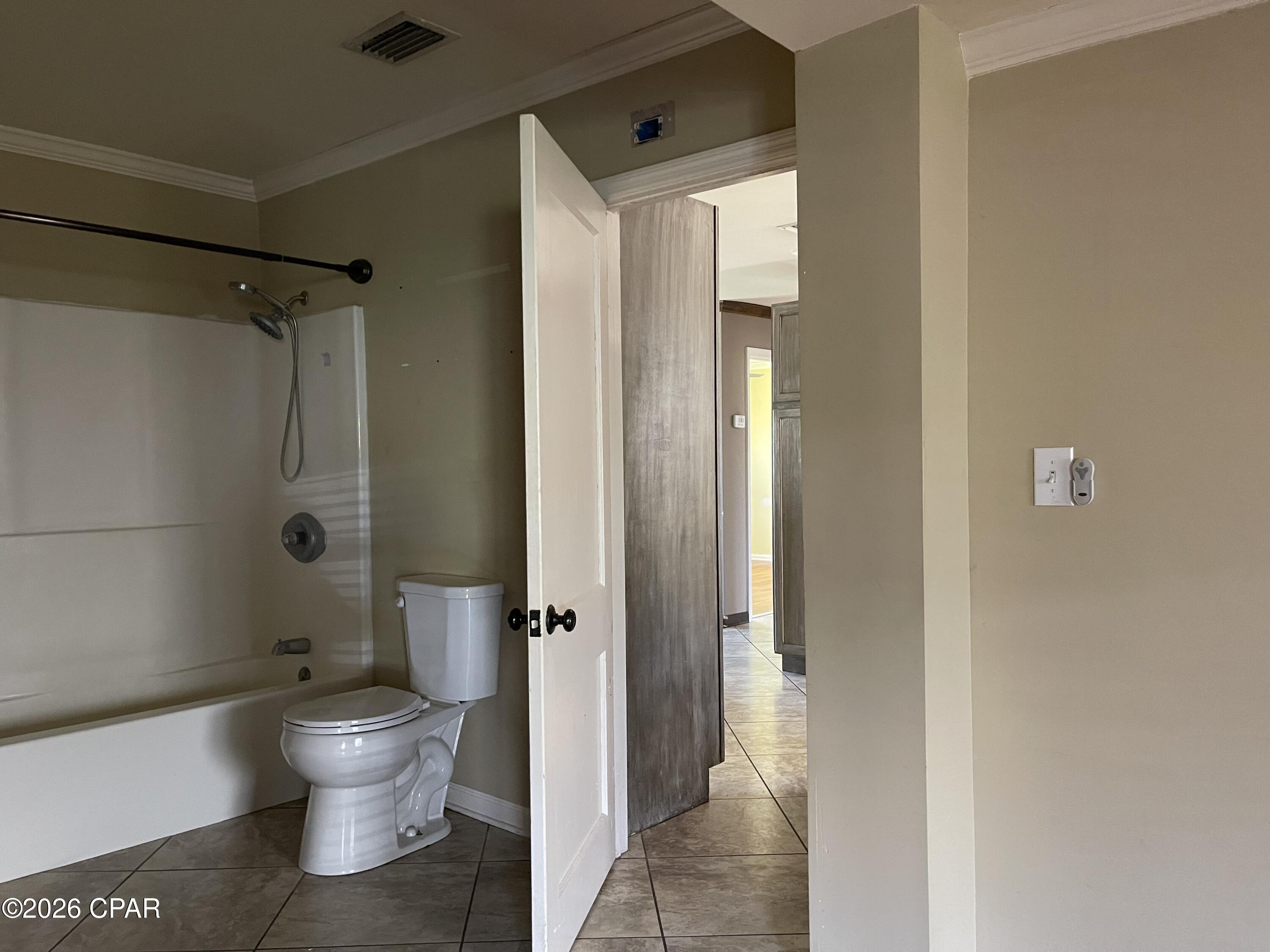 Image 14 For 2977 Caledonia Street