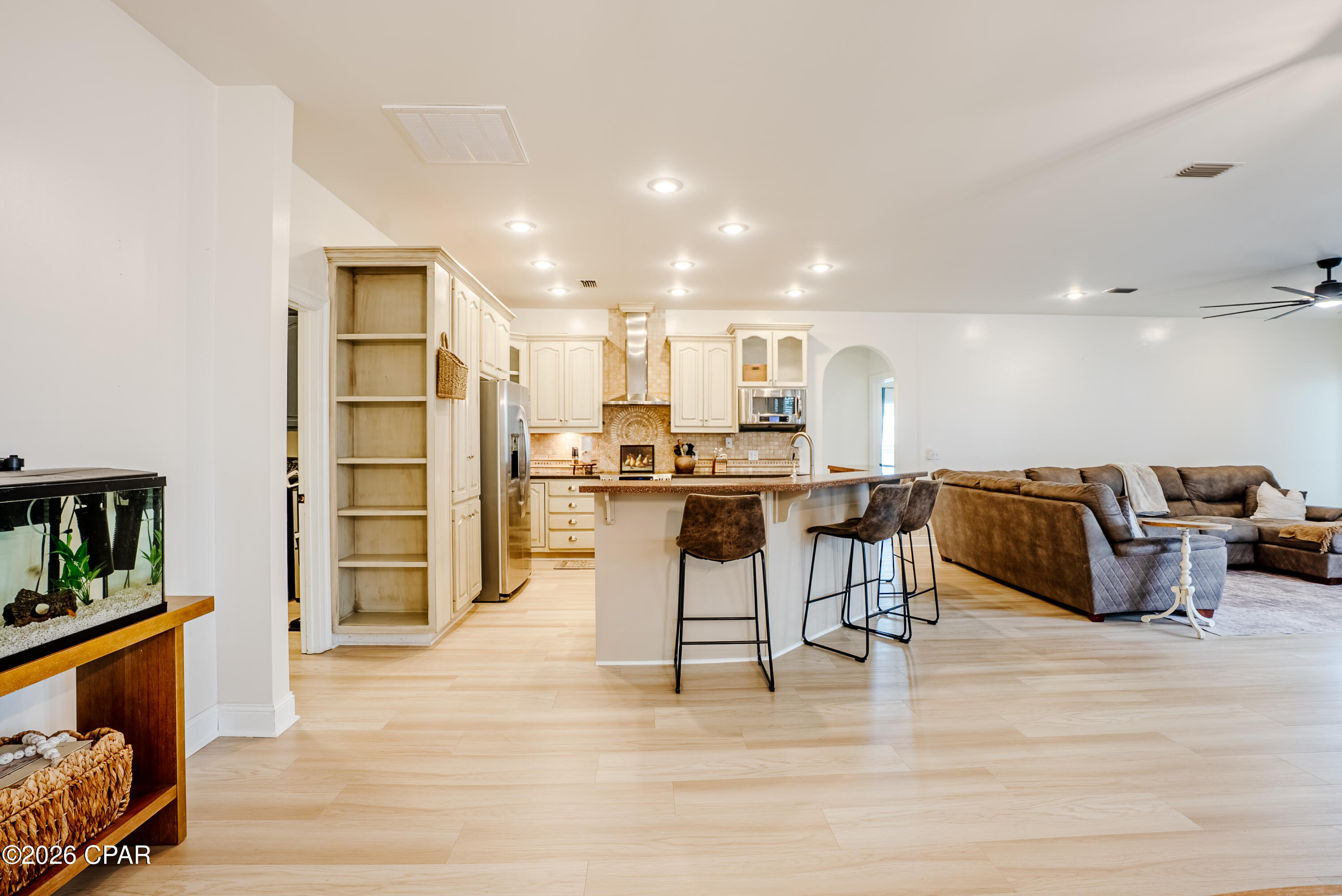 Image 12 For 7528 Kingswood Road