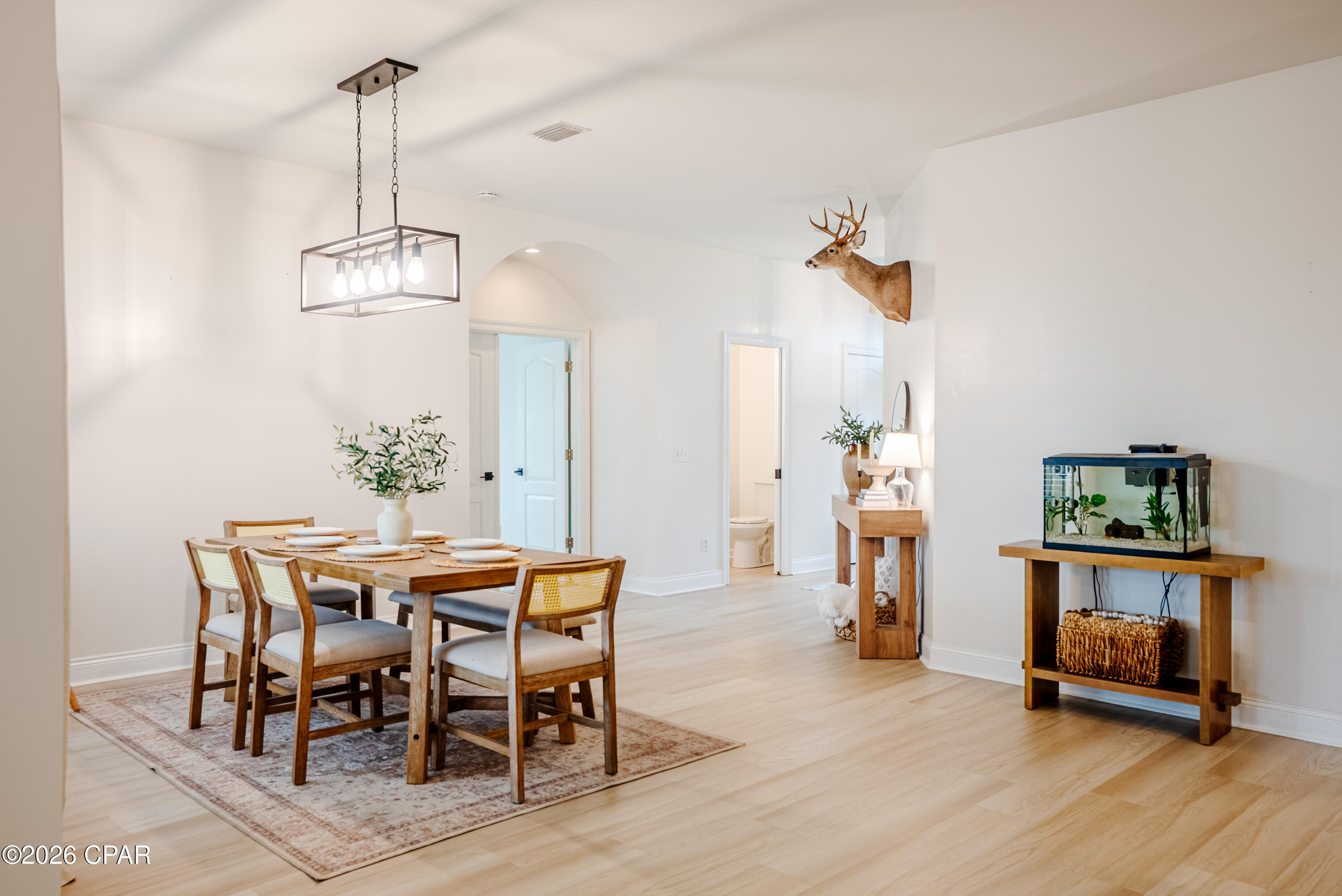 Image 2 For 7528 Kingswood Road