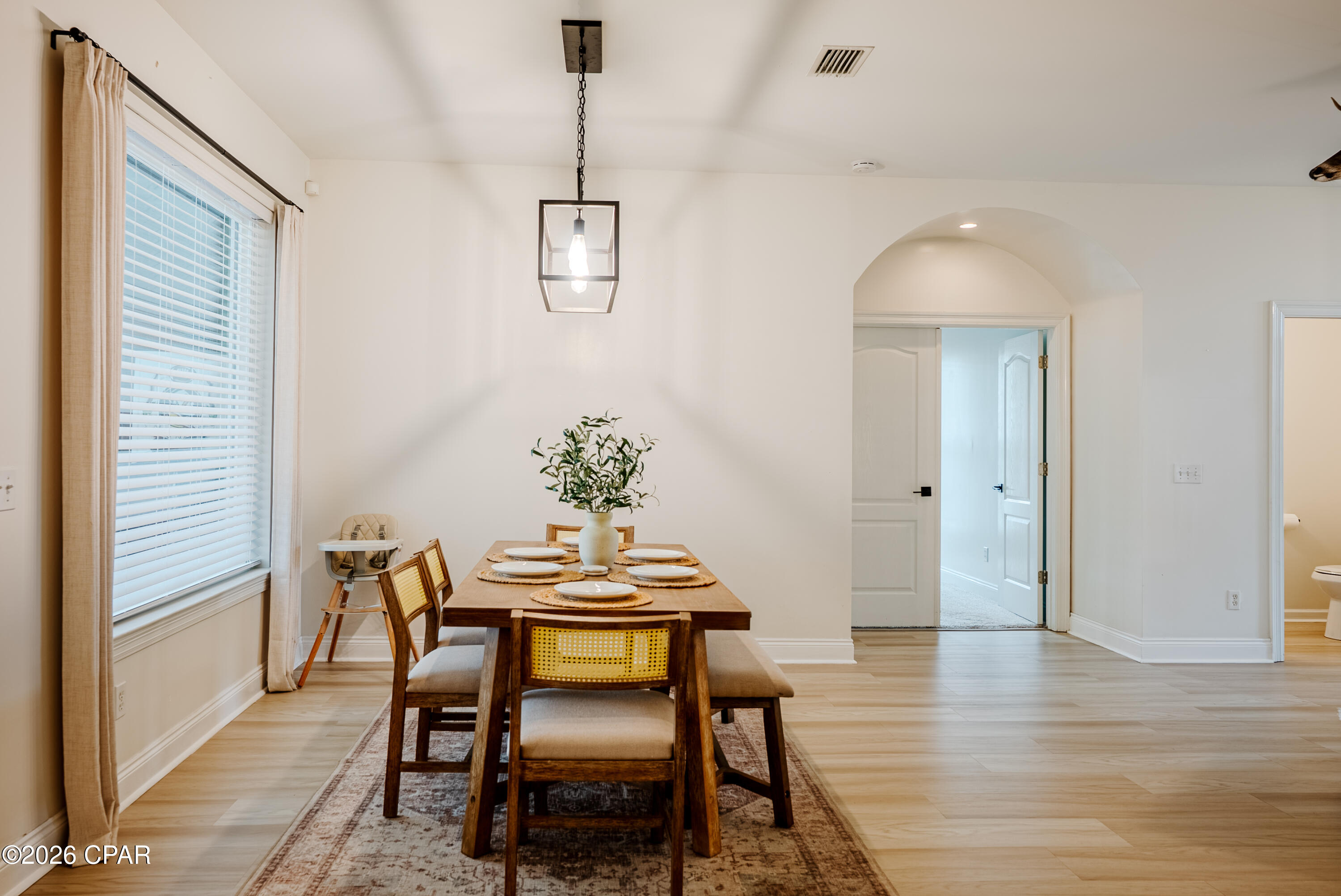 Image 3 For 7528 Kingswood Road