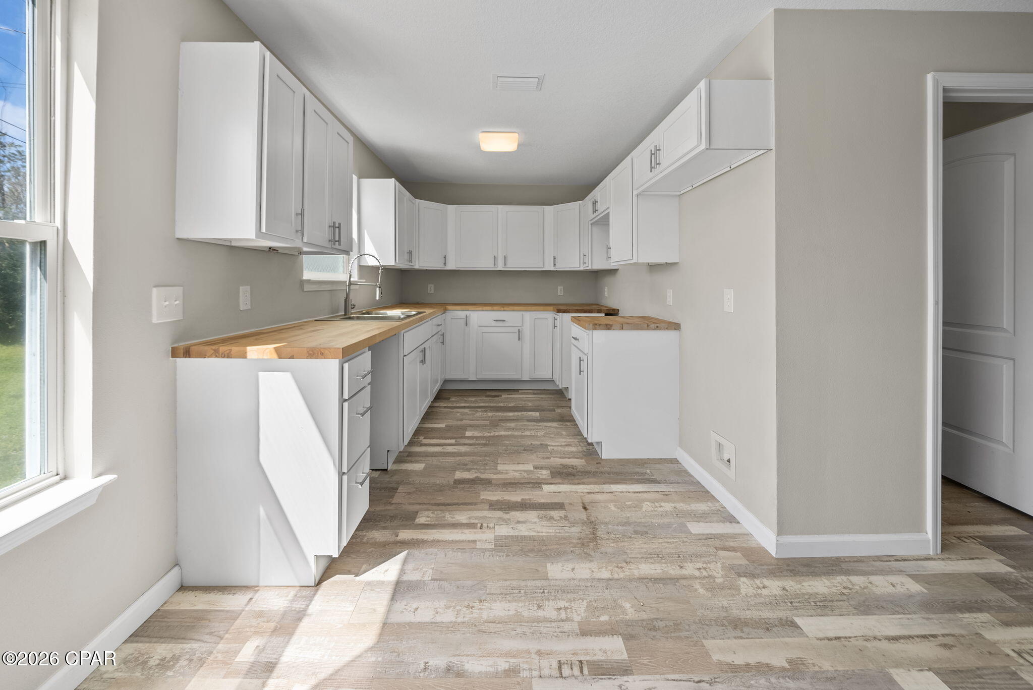 Image 42 For 1135 Bay Drive