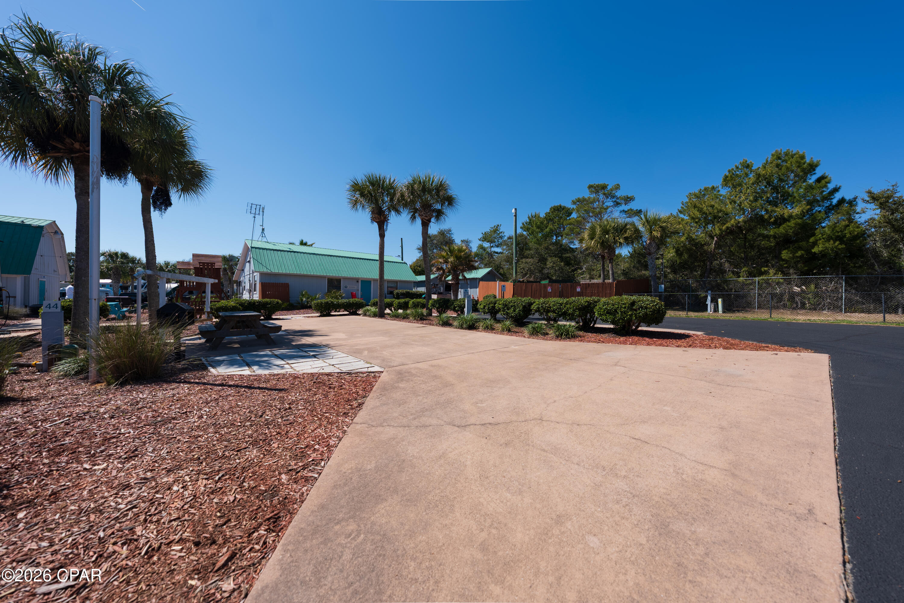 Image 5 For 1843 Highway 98  45