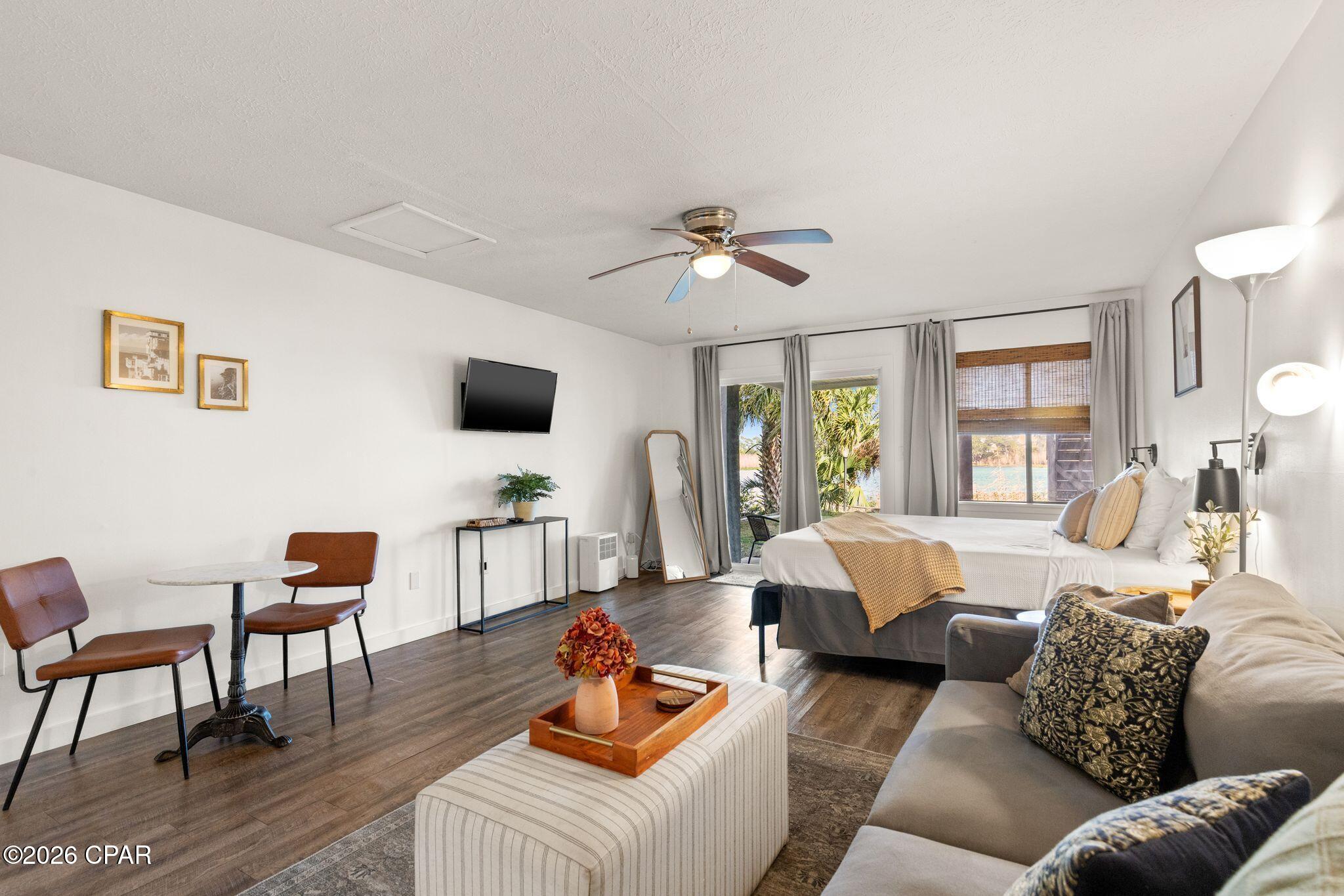 Image 9 For 301 Lullwater Drive 277