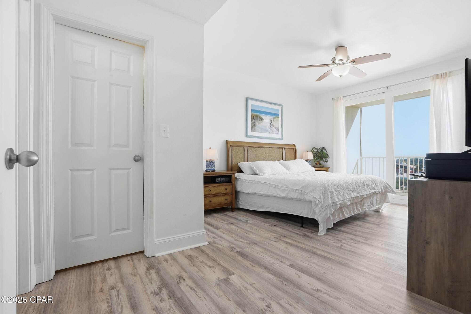 Image 29 For 9902 Thomas Drive 732