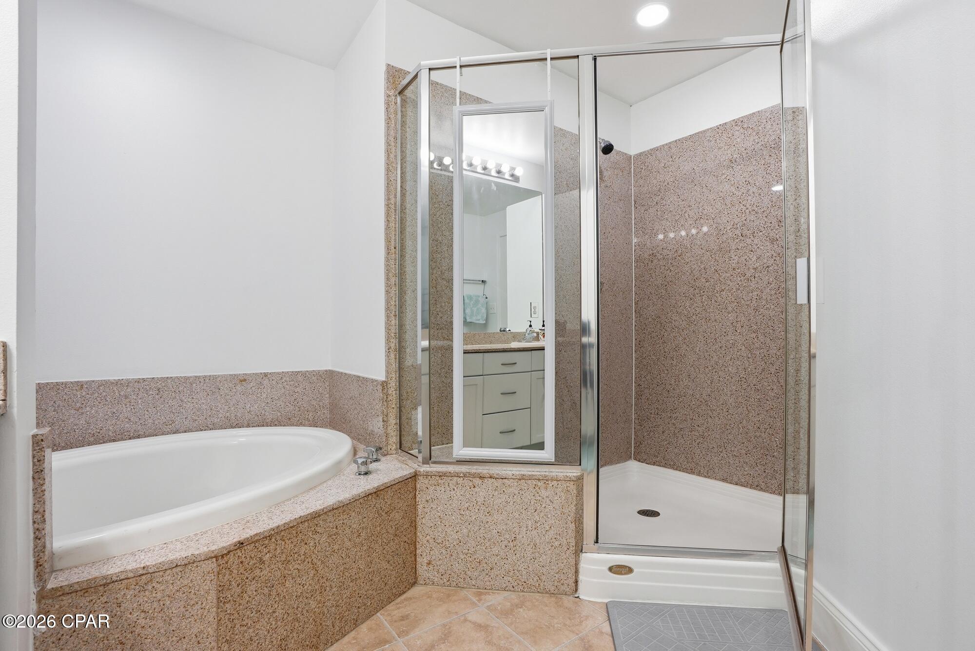 Image 32 For 9902 Thomas Drive 732