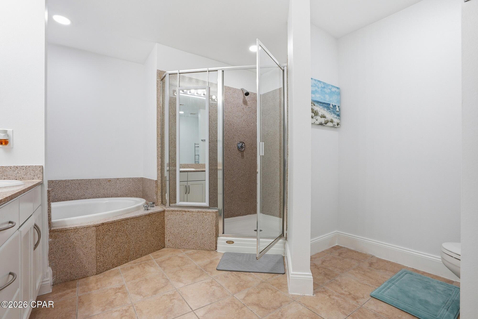Image 33 For 9902 Thomas Drive 732