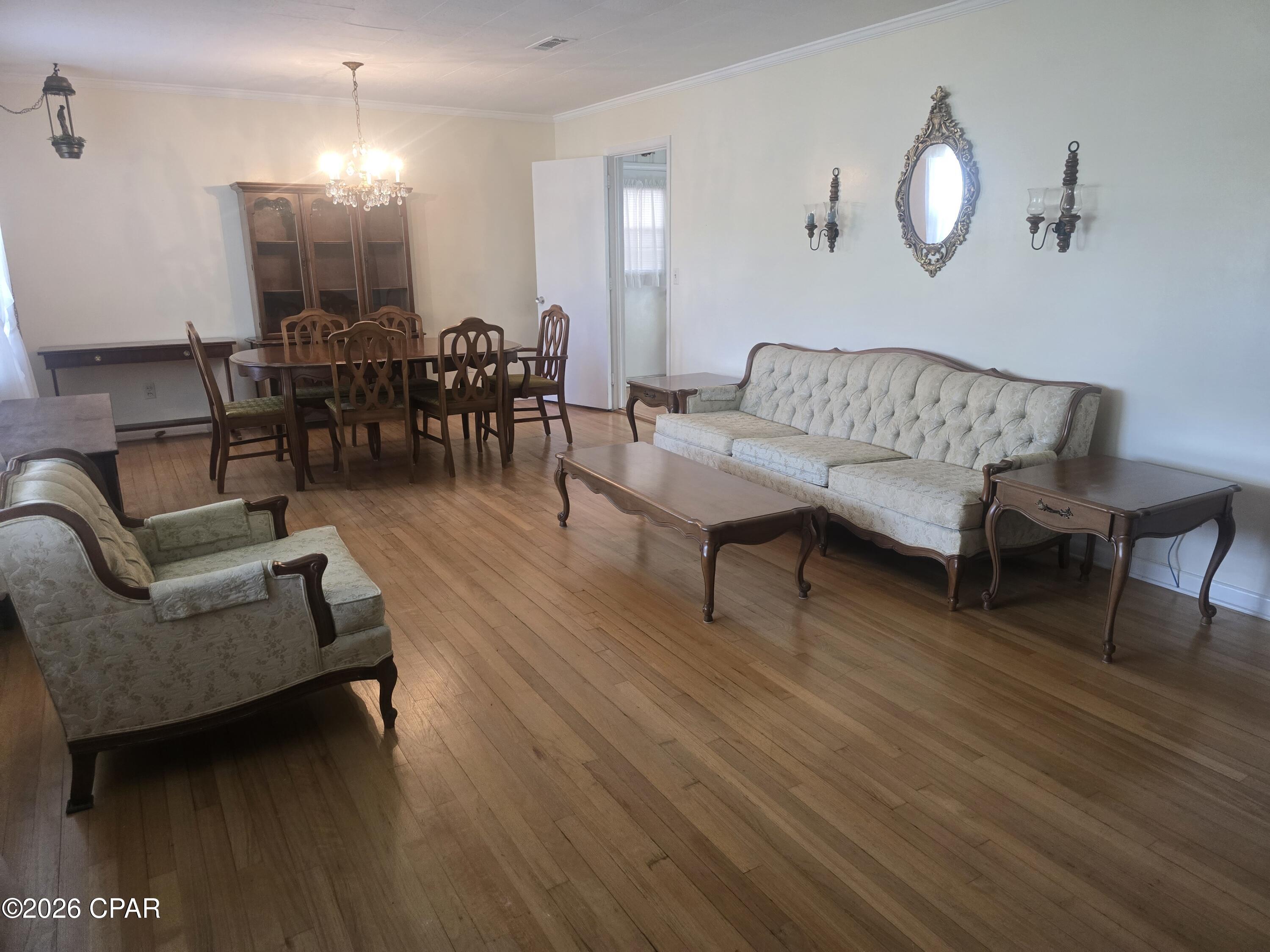 Image 10 For 1235 Waukesha Street