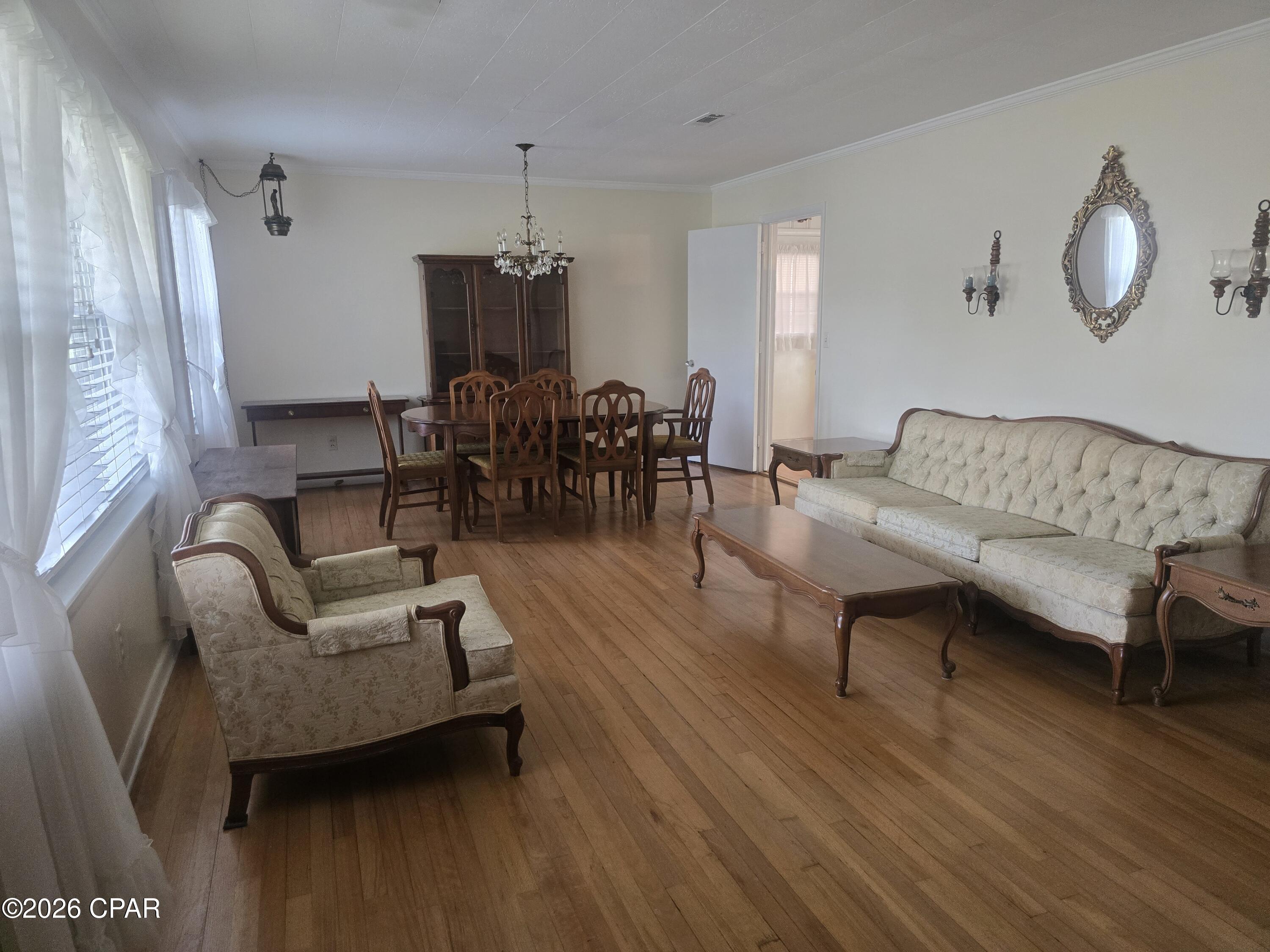 Image 4 For 1235 Waukesha Street