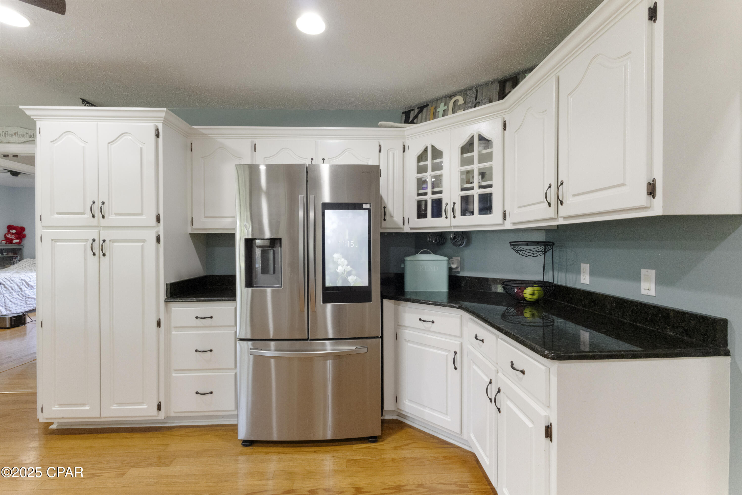 Image 11 For 924 College Boulevard