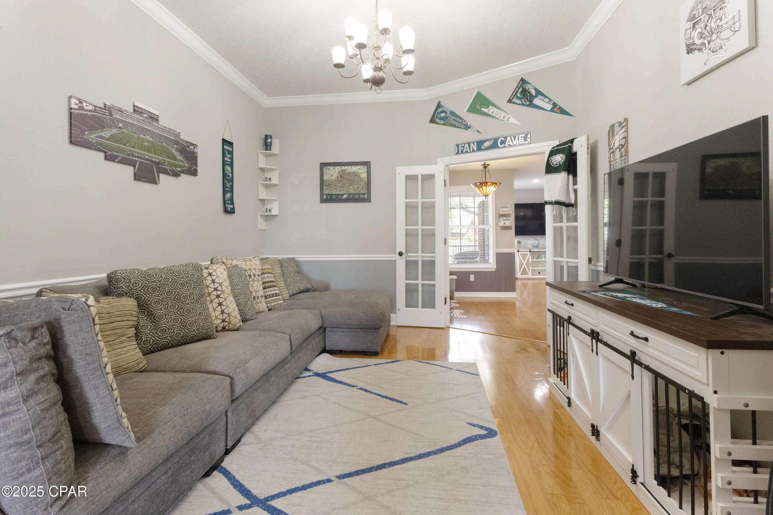 Image 15 For 924 College Boulevard