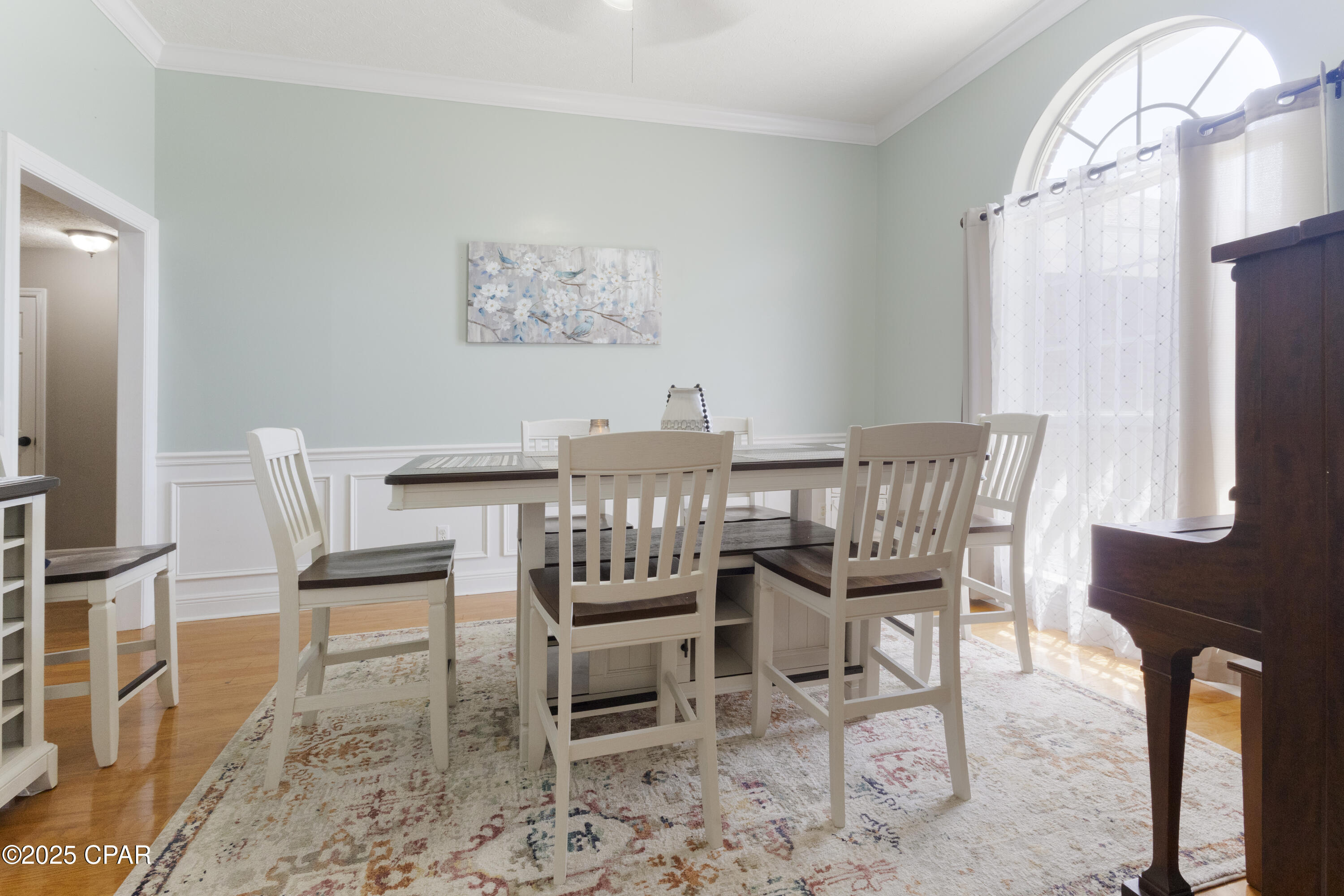 Image 22 For 924 College Boulevard