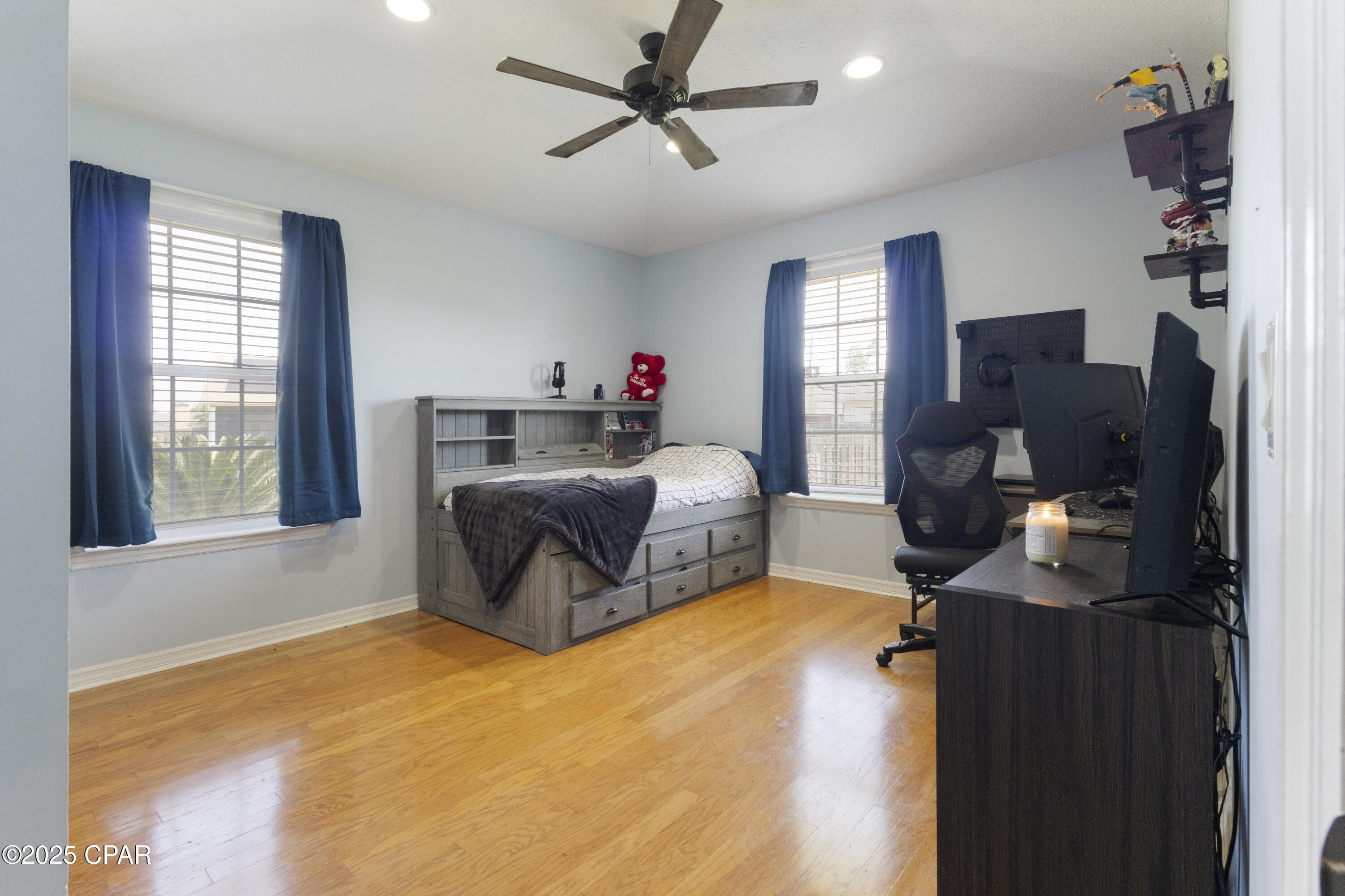 Image 25 For 924 College Boulevard