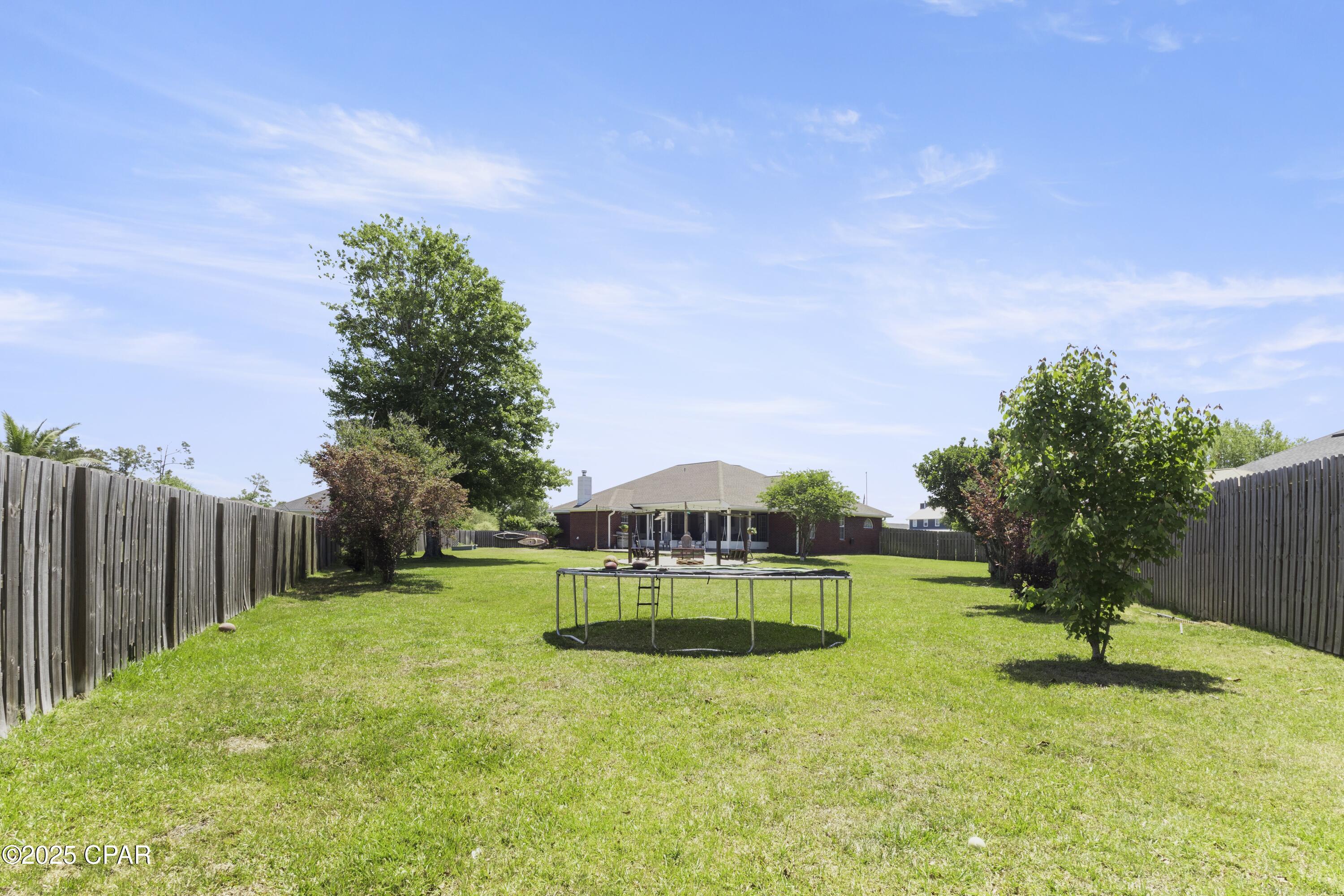 Image 30 For 924 College Boulevard