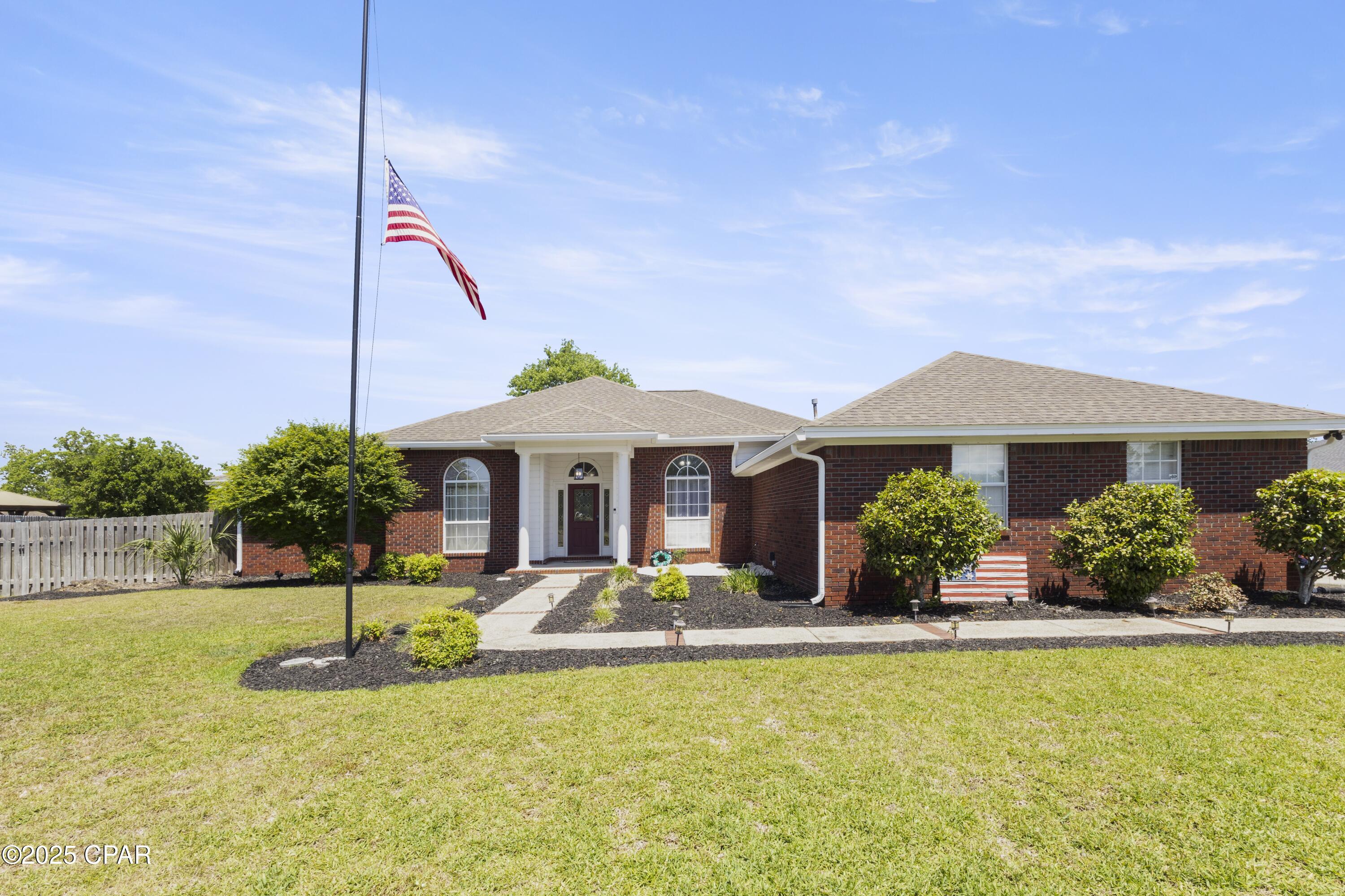 Image 32 For 924 College Boulevard