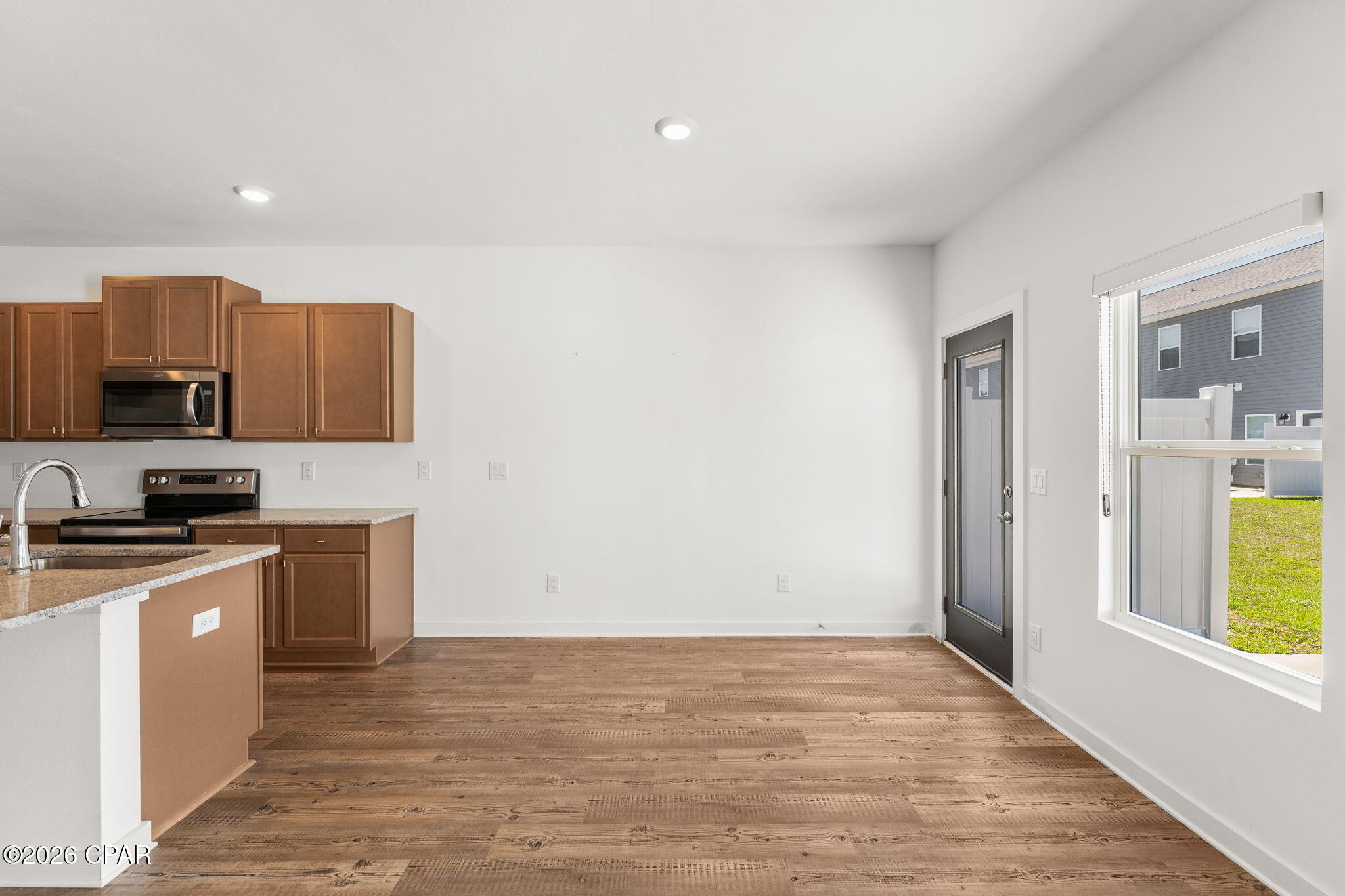 Image 14 For 409 Gay Avenue