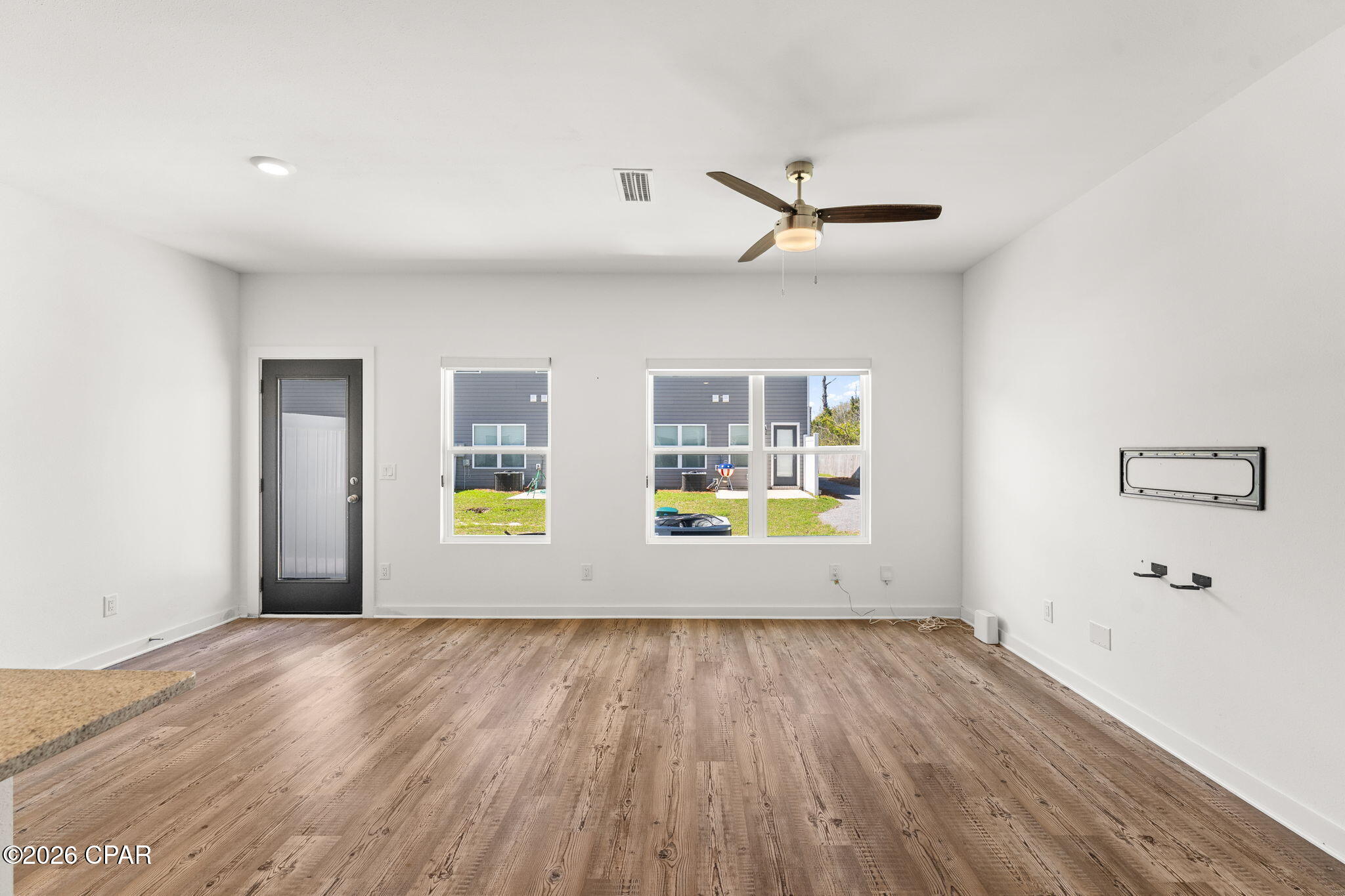 Image 16 For 409 Gay Avenue