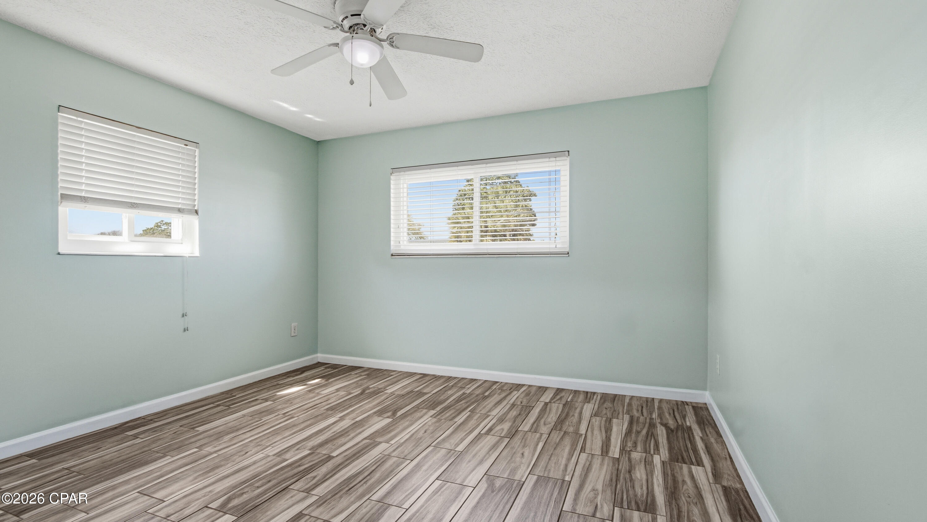 Image 17 For 208 Poinsettia Drive