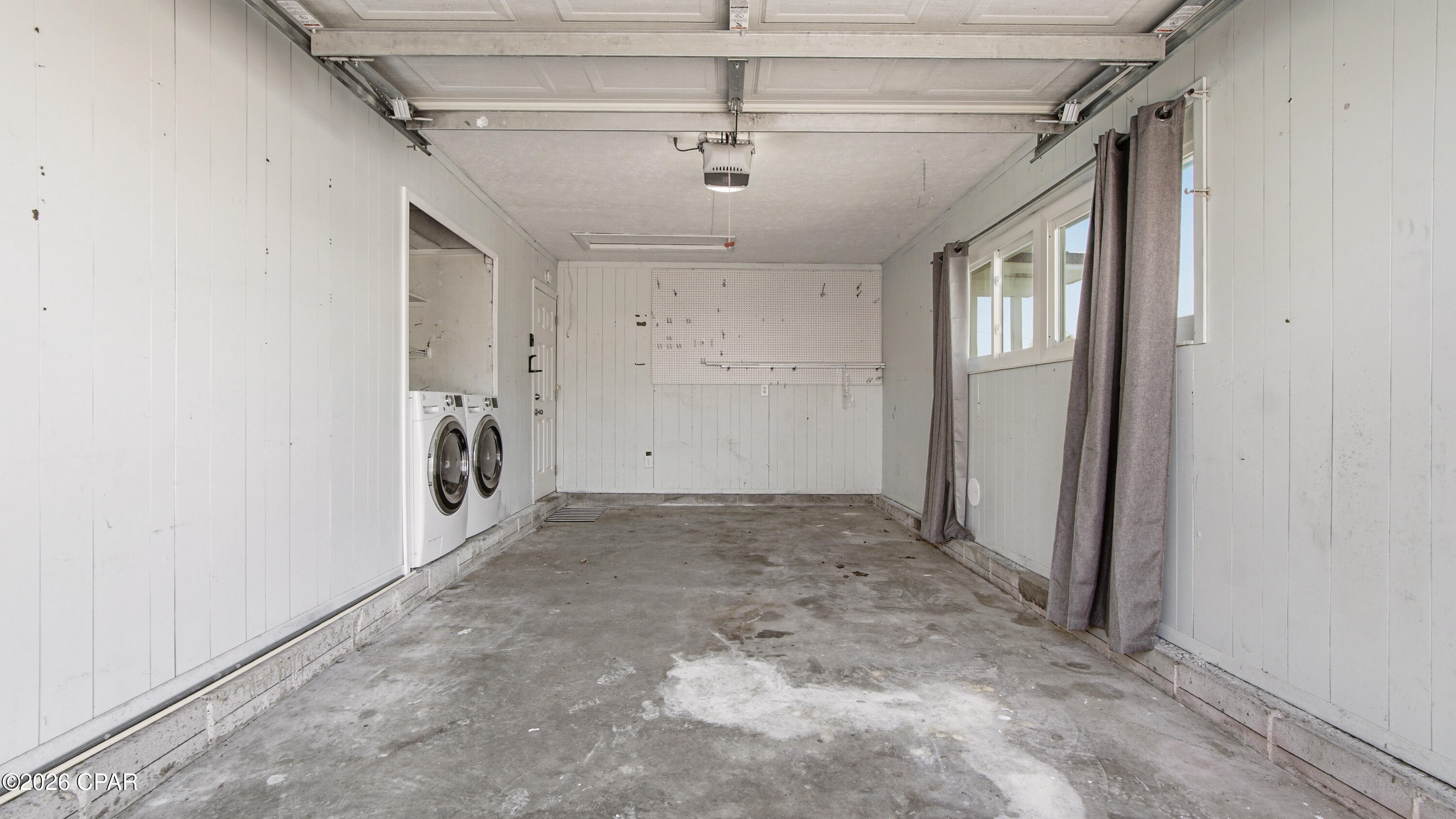 Image 31 For 208 Poinsettia Drive