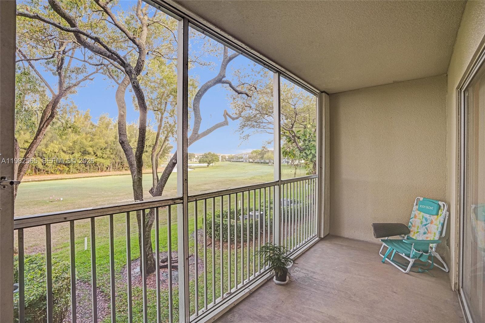 Cambridge At Century Vill