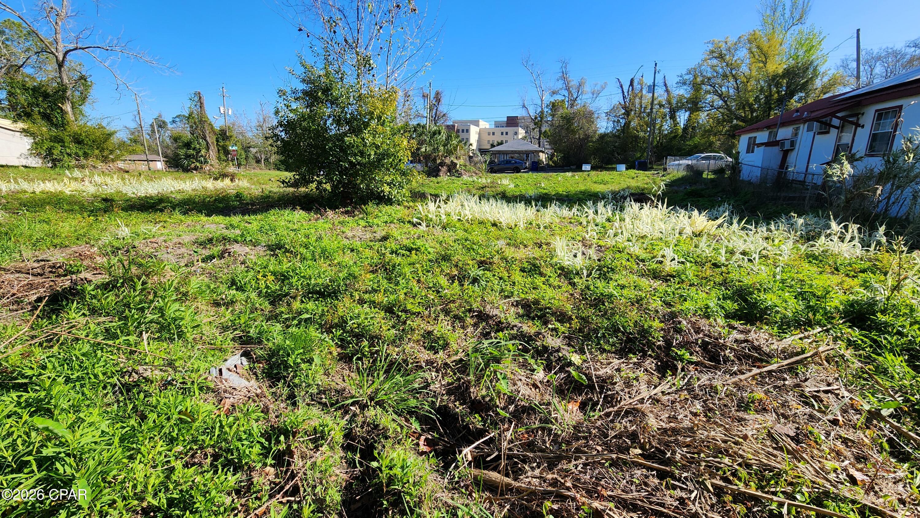 Image 2 For 819 7th Court