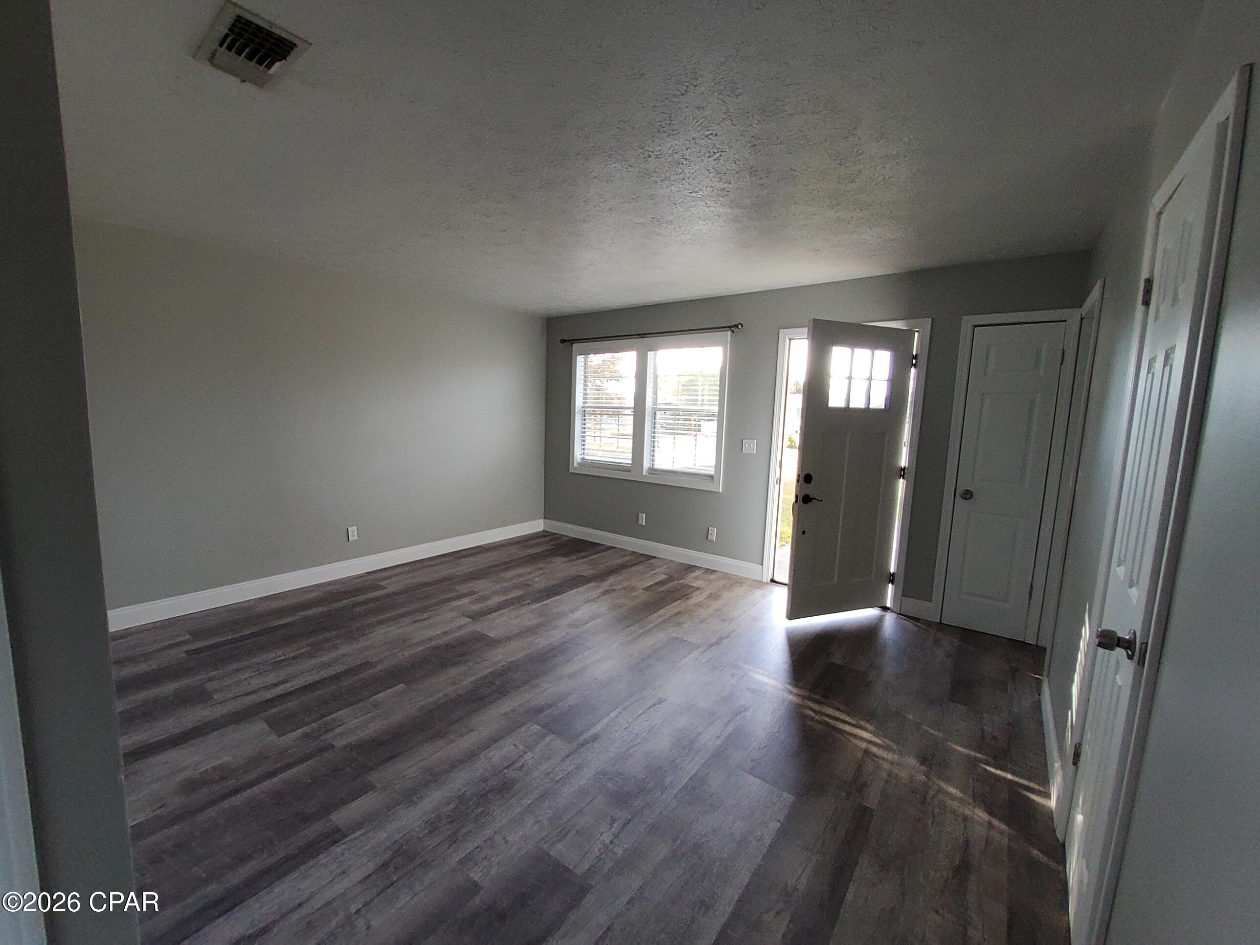 Image 6 For 1022 Bradley Circle