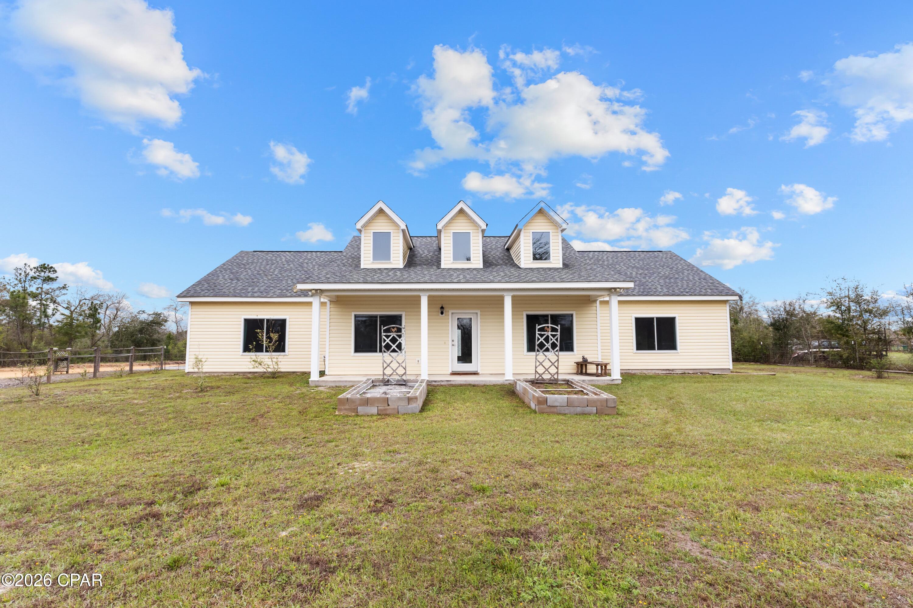 Listing photo id 1 for 10555 River Alley Road