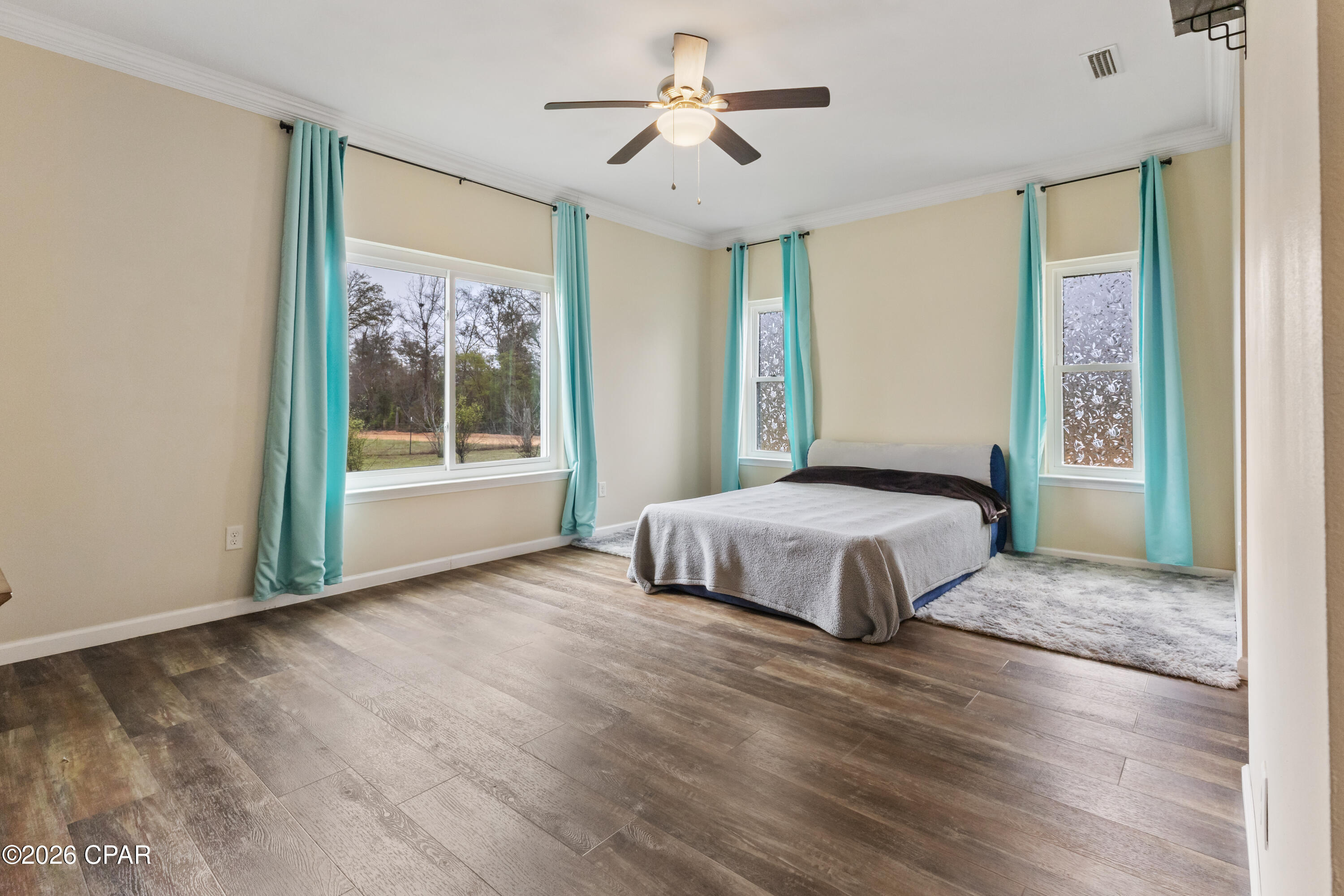 Listing photo id 23 for 10555 River Alley Road