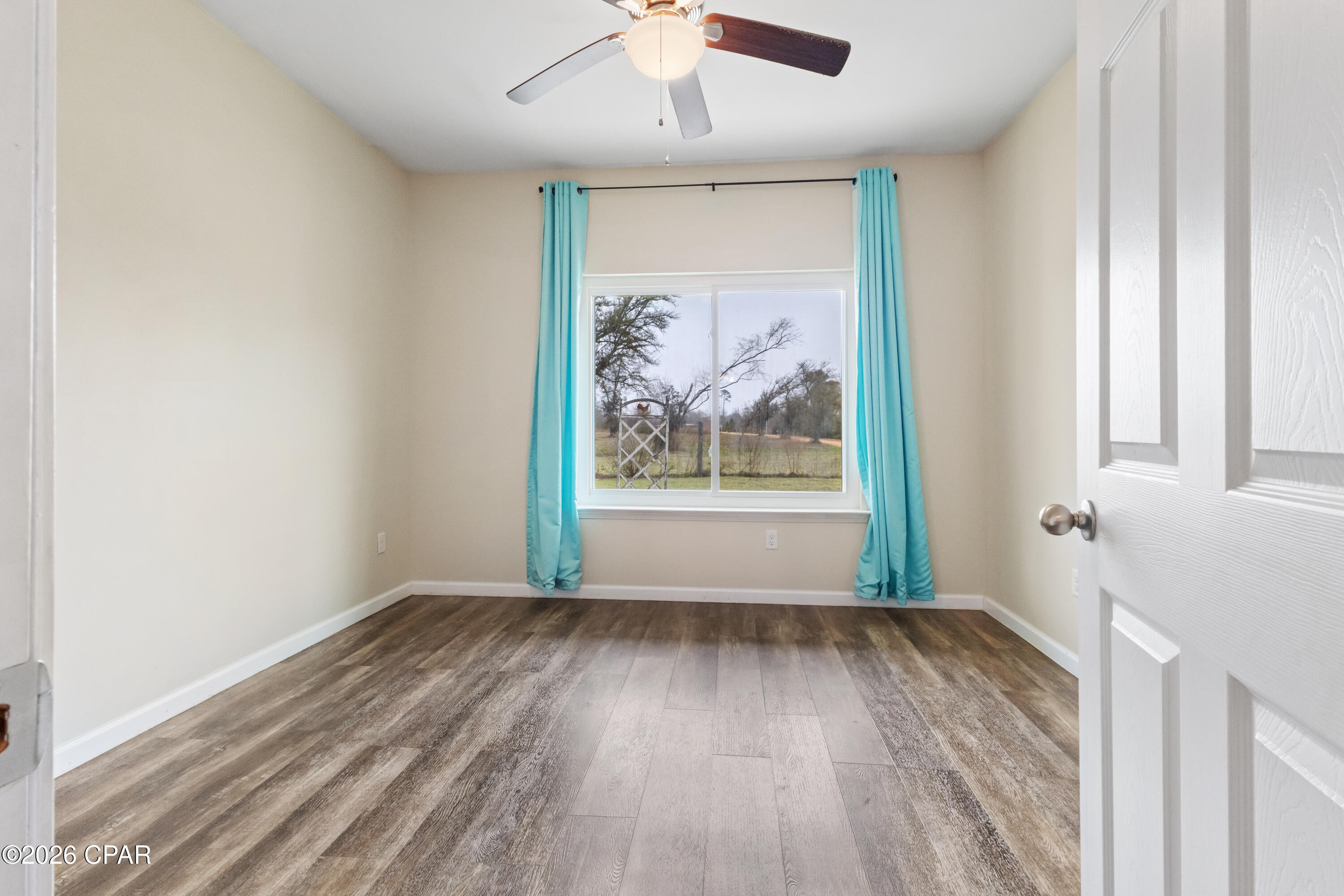 Listing photo id 29 for 10555 River Alley Road