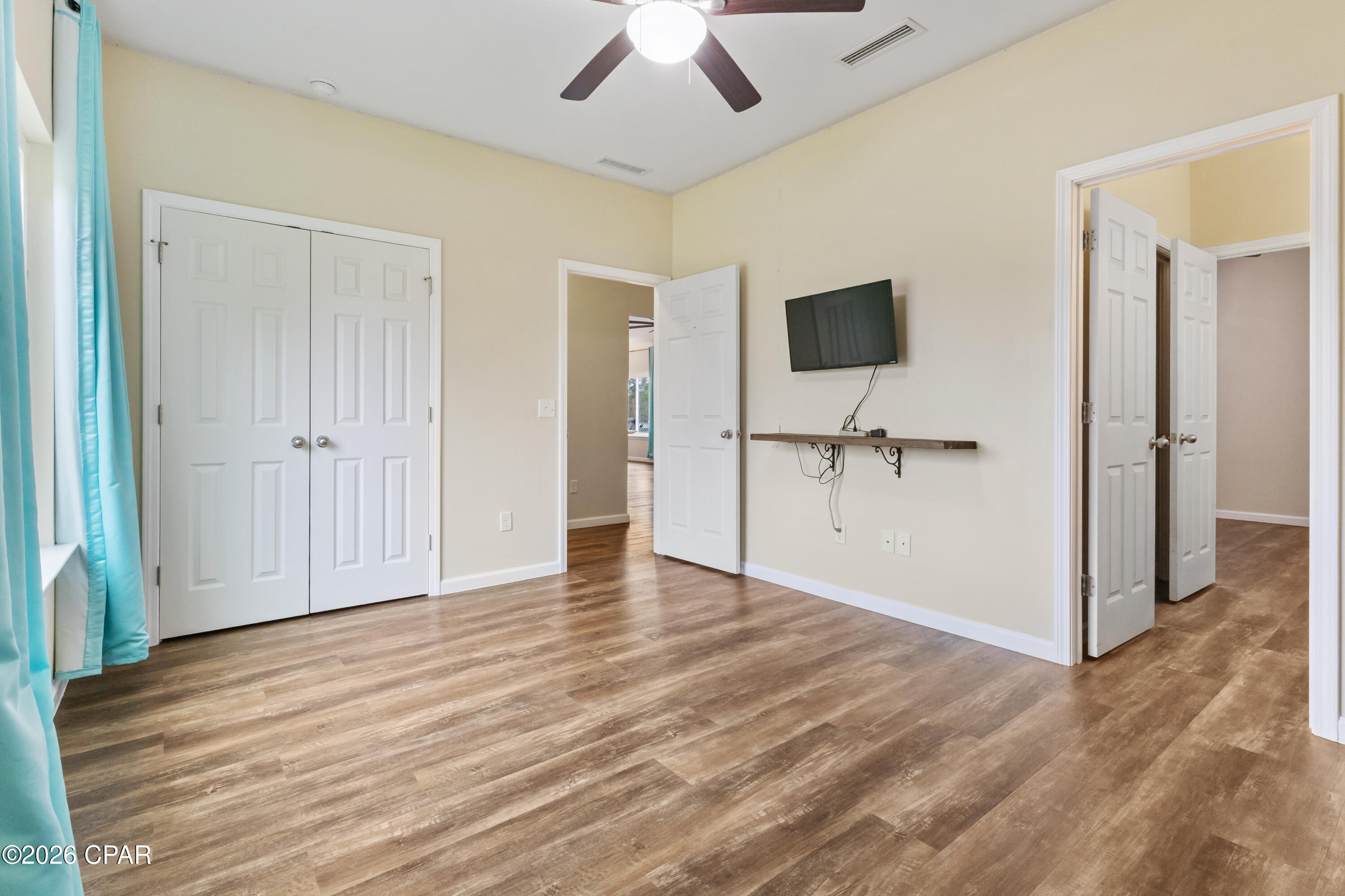 Listing photo id 36 for 10555 River Alley Road