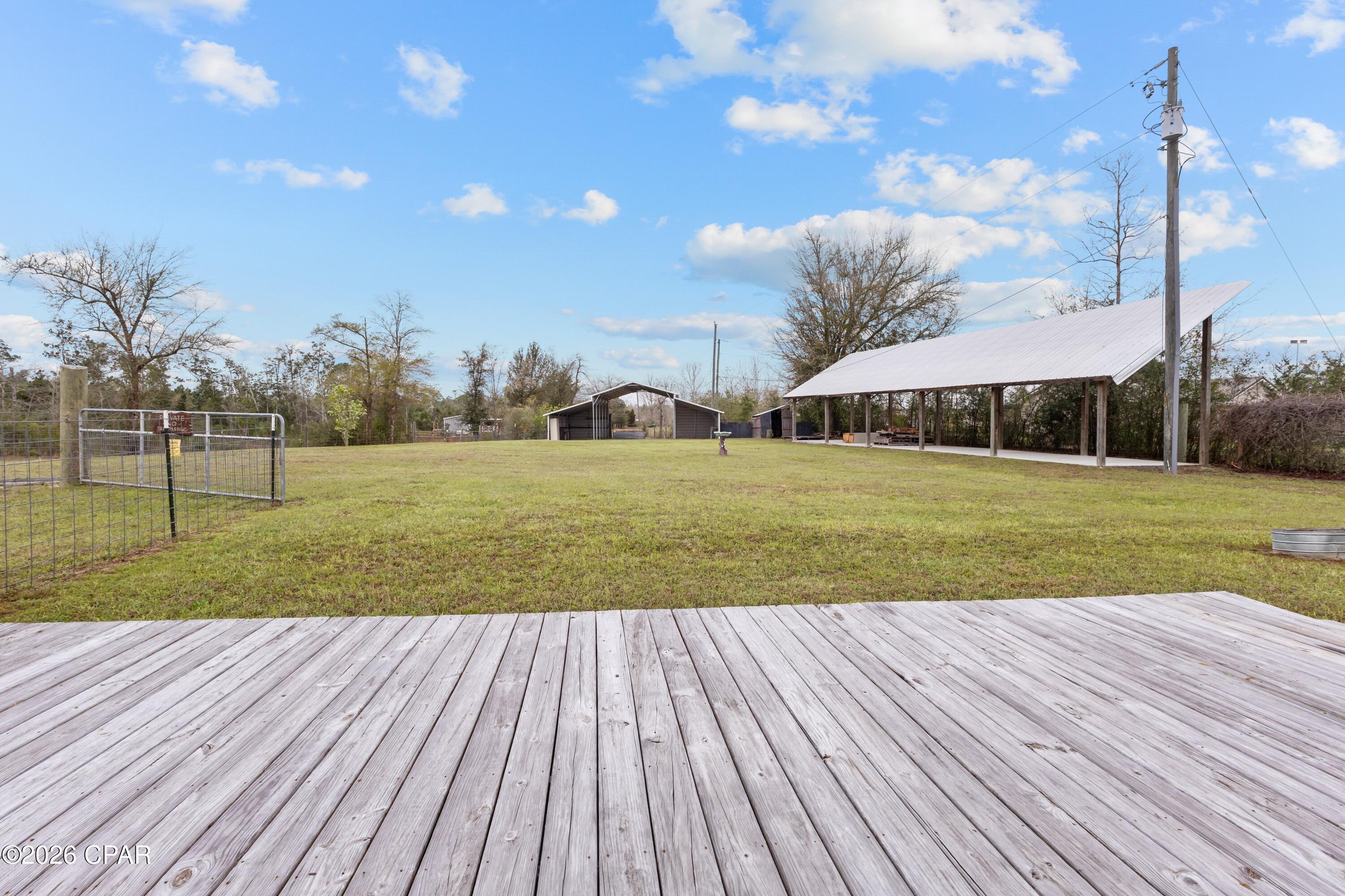 Listing photo id 4 for 10555 River Alley Road