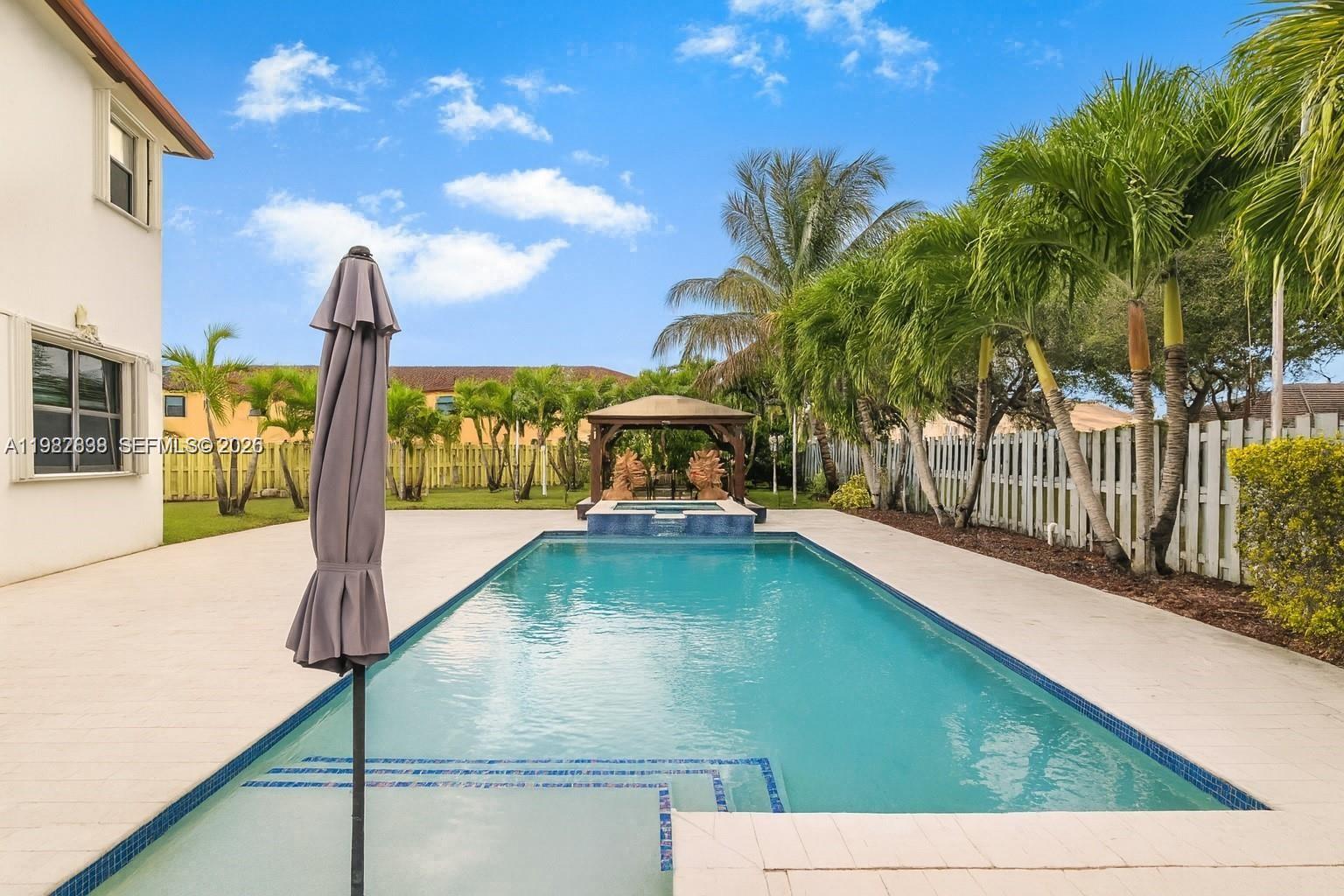 Baywinds Of Dominica And