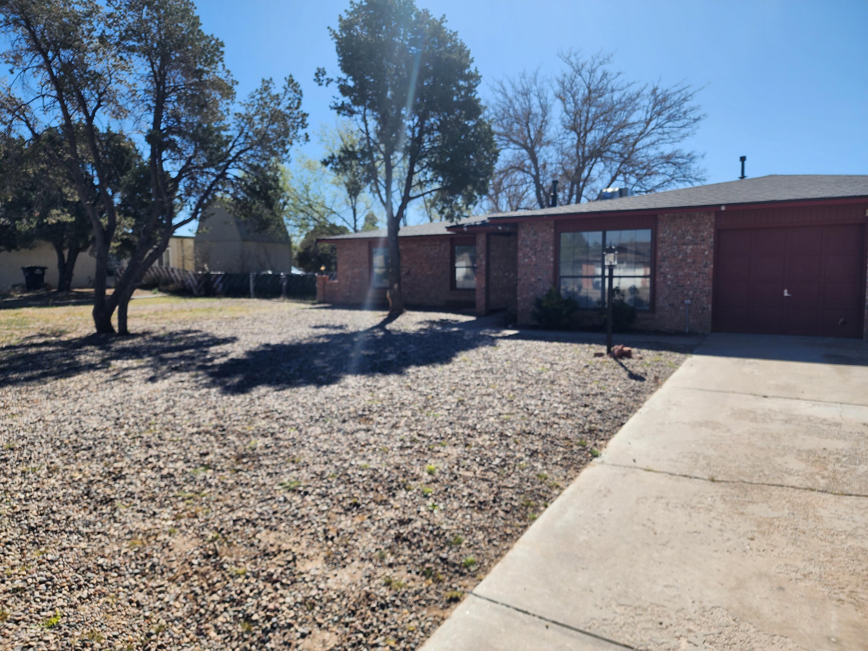 Photo 3 of Single family home for sale at 405 N Godfrey Ave, Rio Communities, NM 87002 | MLS# 1099867 | Listing updated on 2026-09-19
