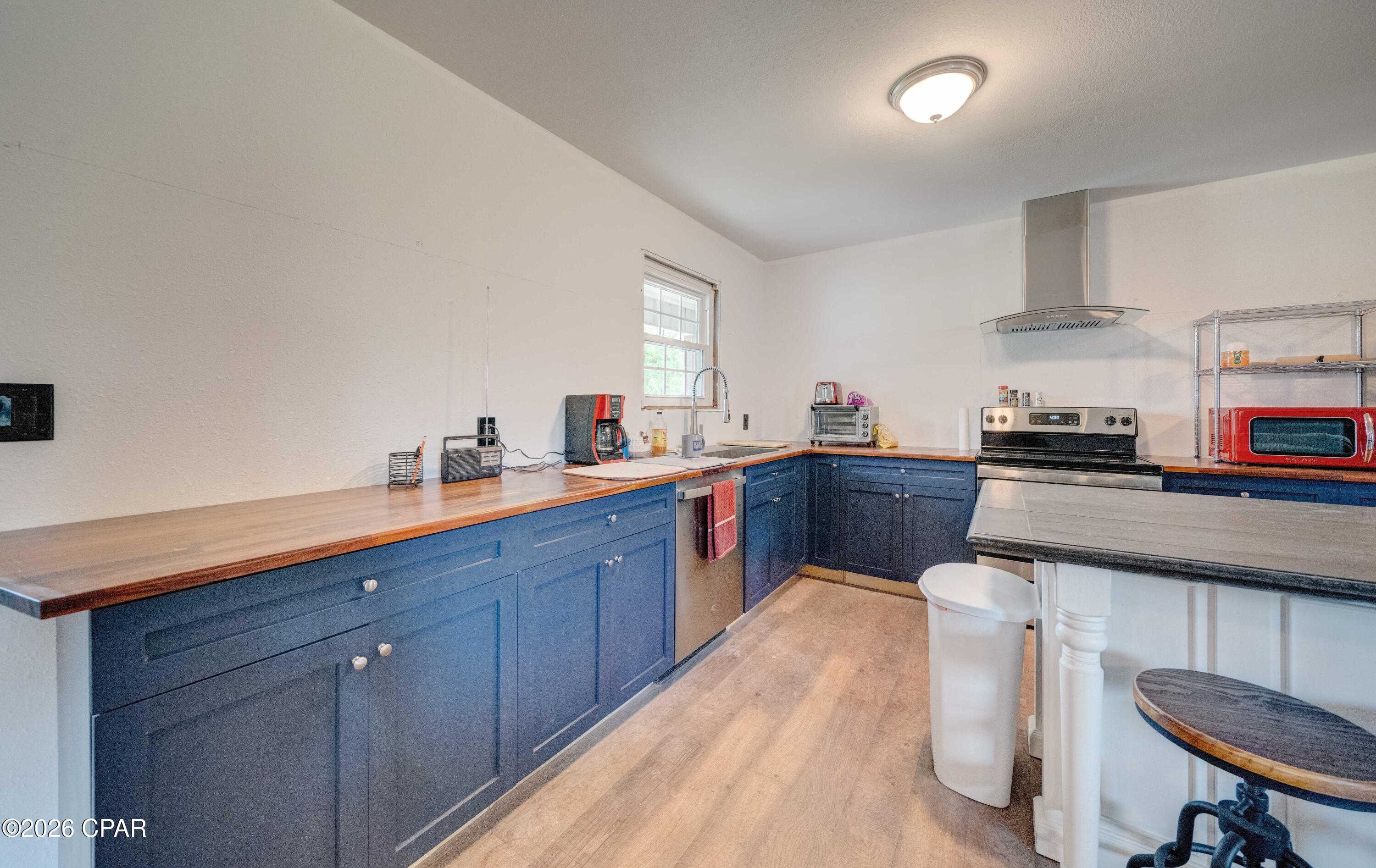 Image 7 For 6533 Dahlia Drive